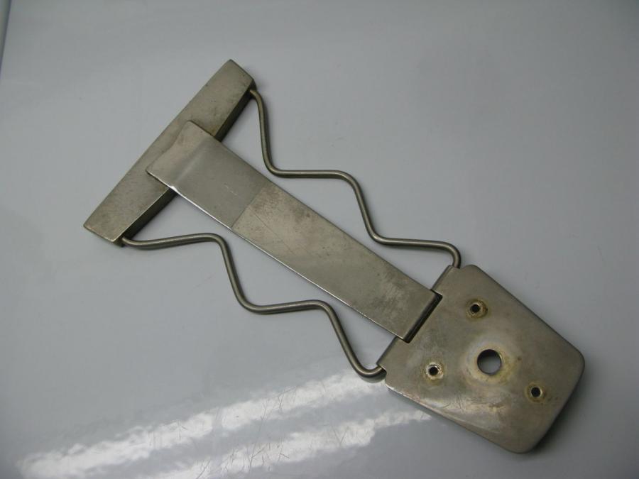 Why Isn't the Original Zigzag Gibson ES-175 Tailpiece Available?-gib-es175-tp-1796-jpg