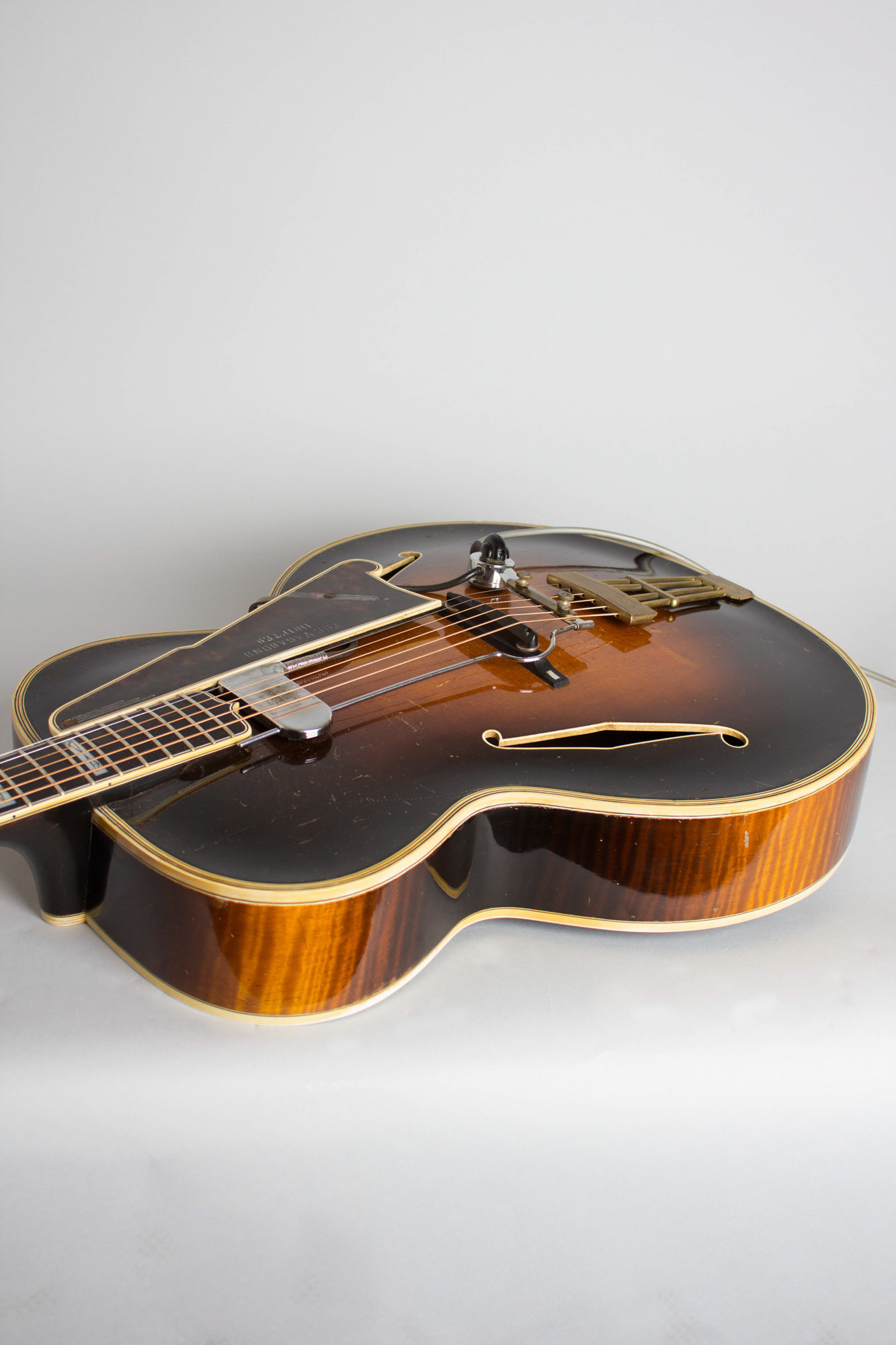 DeArmond FHC Guitar Mike just arrived-7740_07-jpeg
