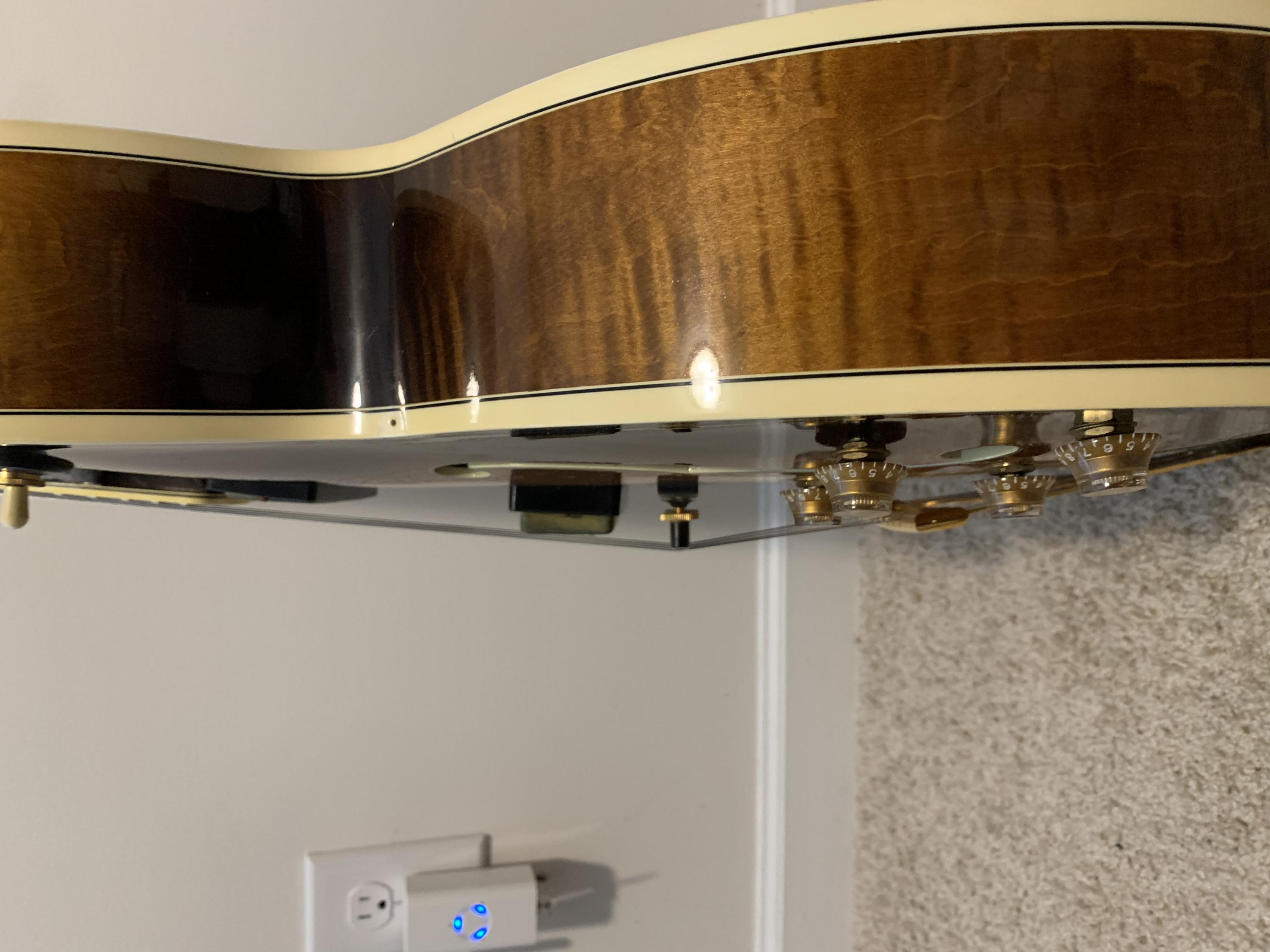 Gibson Super 400 - Sunken Top?-761cb97d-3336-4d71-8202-b99e4cd5a252-jpg