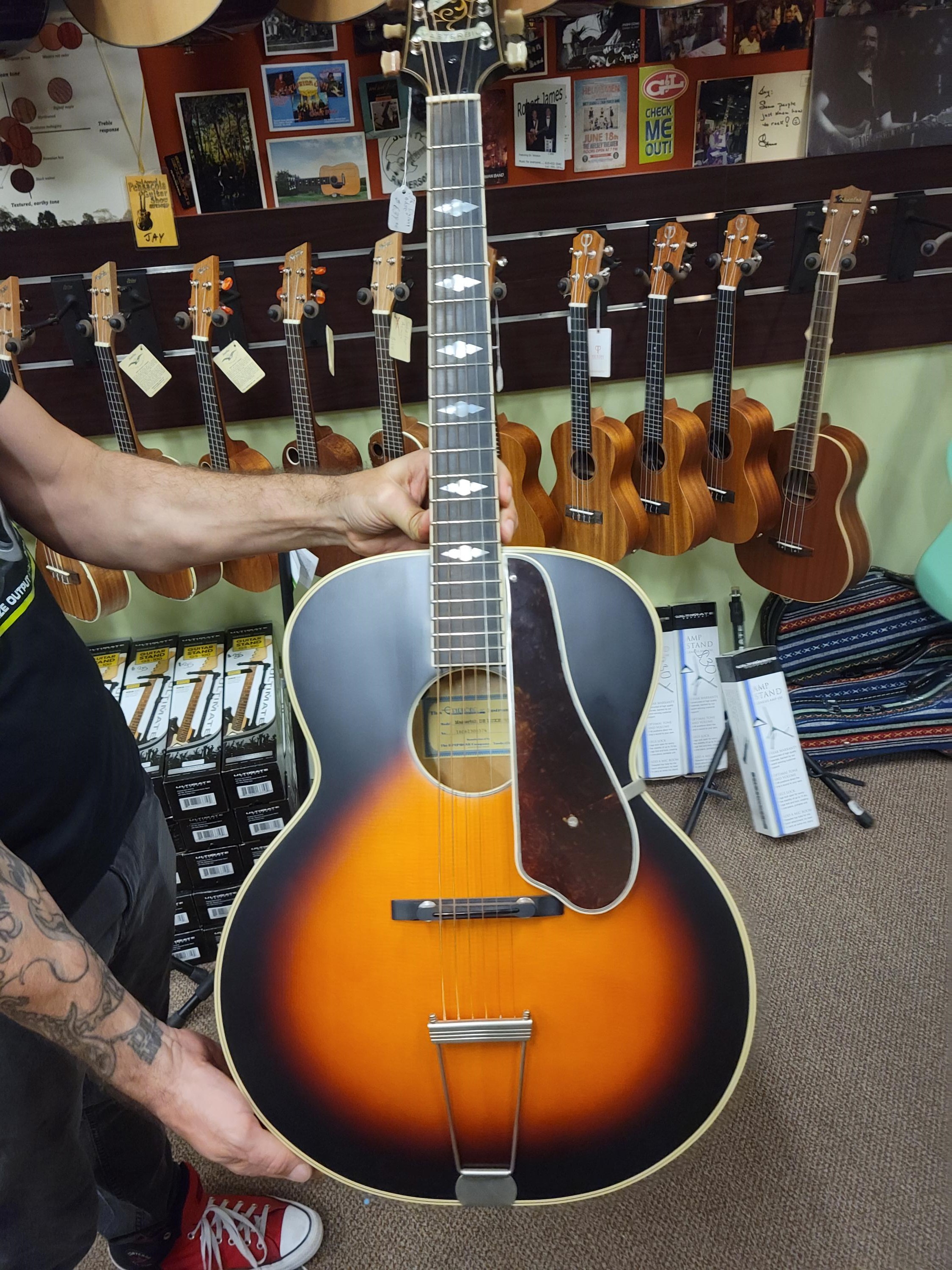 Epiphone Masterbuilt Deluxe-godin-jpg
