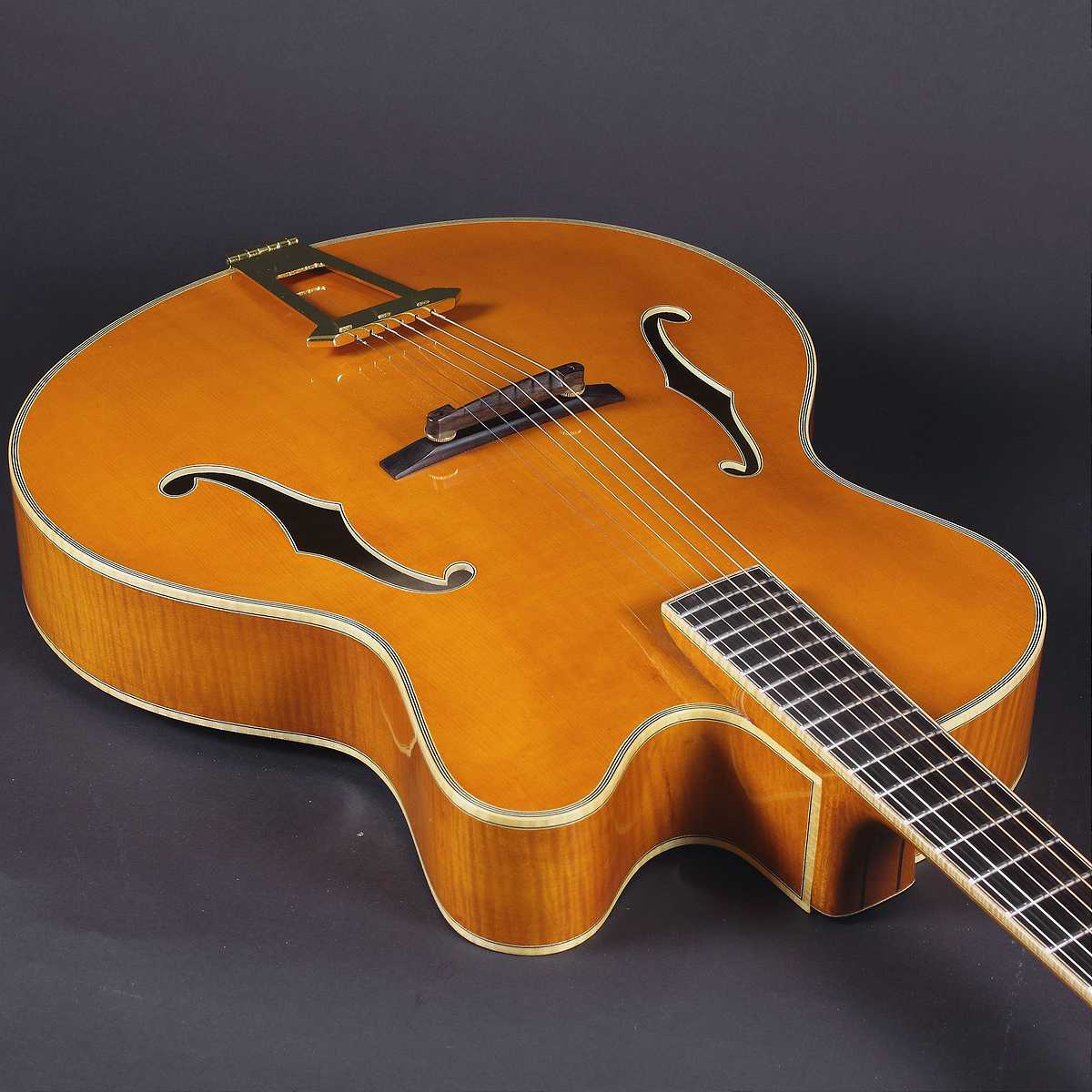 Eastman AR910C Uptown ACOUSTIC archtop-eastman-ar910c8-jpg