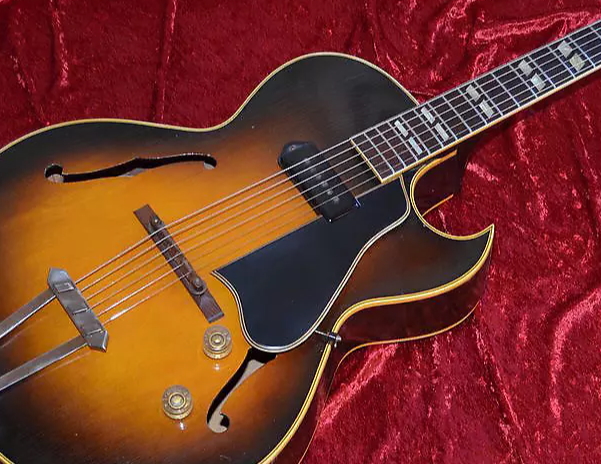 Thoughts On This Near Immaculate 1951 Gibson ES-175-175_guard_2-jpg