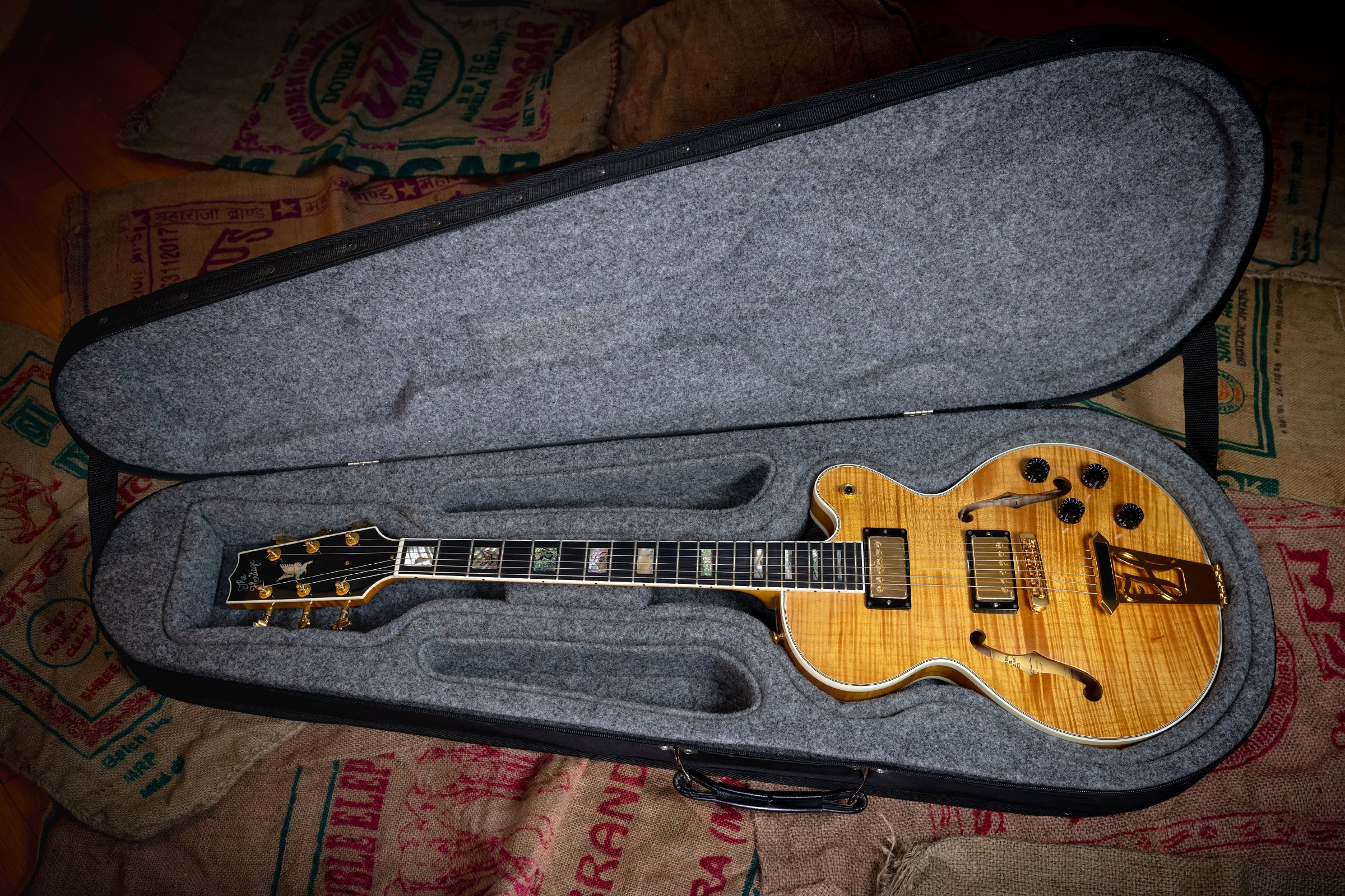 Need advice with guitar damaged in transit...-heritage-millenium-eagle-2000-limited-edition-luxus-case-13-jpg