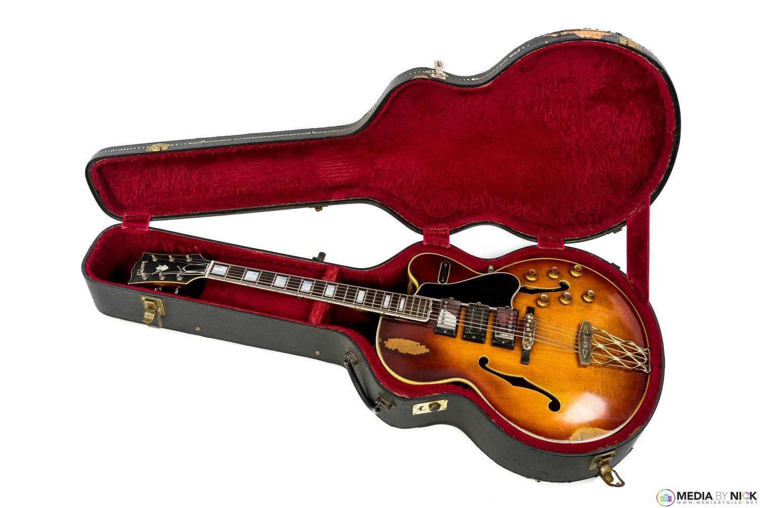 Why do vintage jazz guitars often show wear on the bass side upper bout?-vintage-1957-gibson-es-5-tommy-crook-guitar-media-nick-photography-services-tulsa-6-jpeg