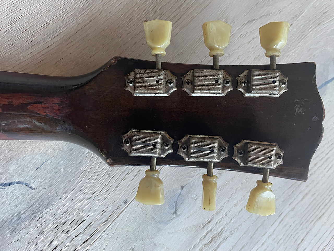 Finally Gibson ES-175 1954 in da house - how to brush it up and make it fit (for me)-f09b9be8-e77a-4916-ad61-09a64fb8104b-jpeg
