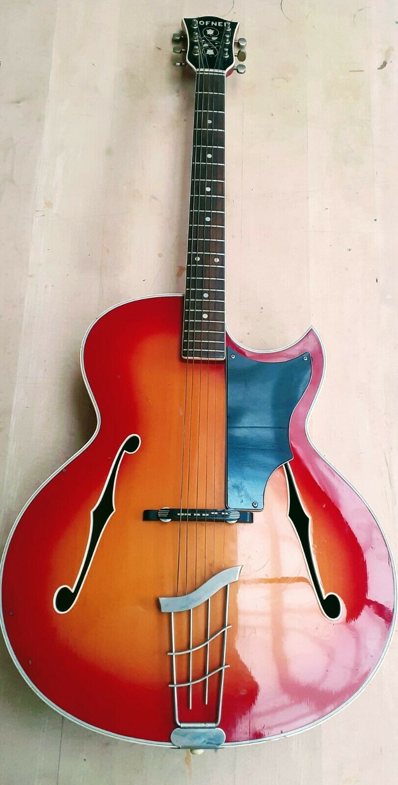 Where are the Hofner full body, (single) florentine cutaway specimens?-hofner-477-pic-1-jpg