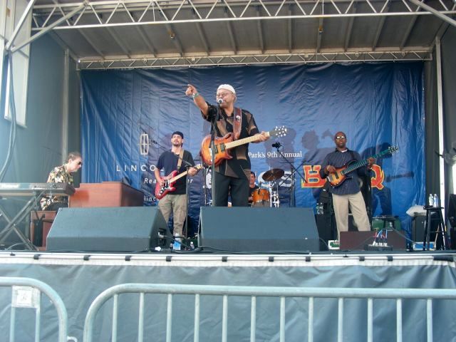 Future of jazz guitar amplification?-with_larry_hudson_river_park_enhanced-jpg