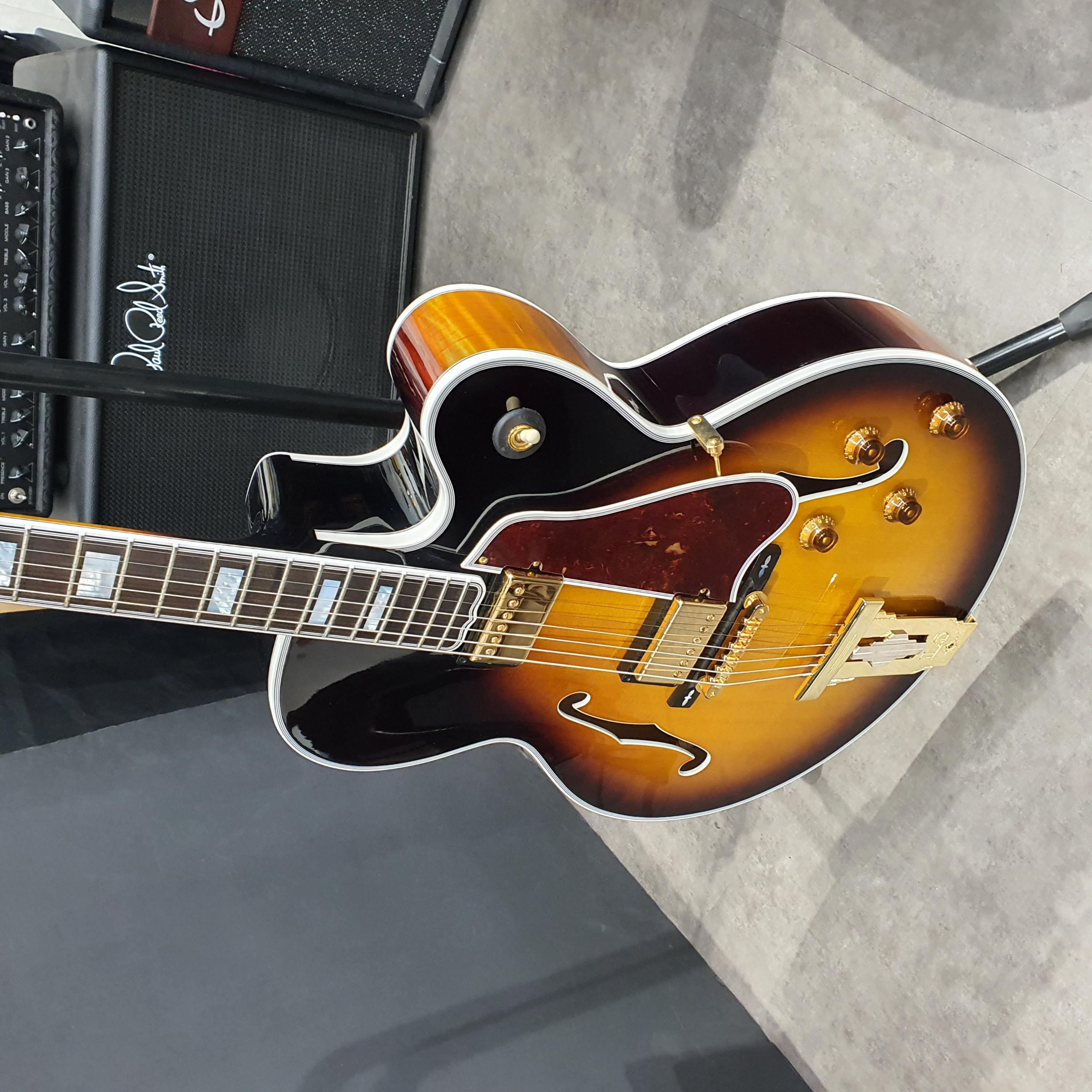 Recent Gibson custom shop tour  ... looks like they are still making archtops in 2022-e98c6e14-717a-4725-9937-b067ec4115b8-jpg
