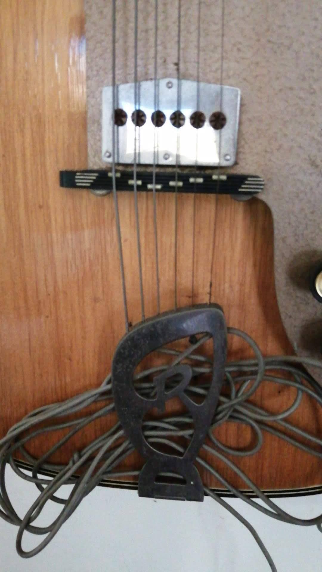 Roger electric hollowbody guitar (possibly a 56 "club")-fb_img_1598257687760-jpg