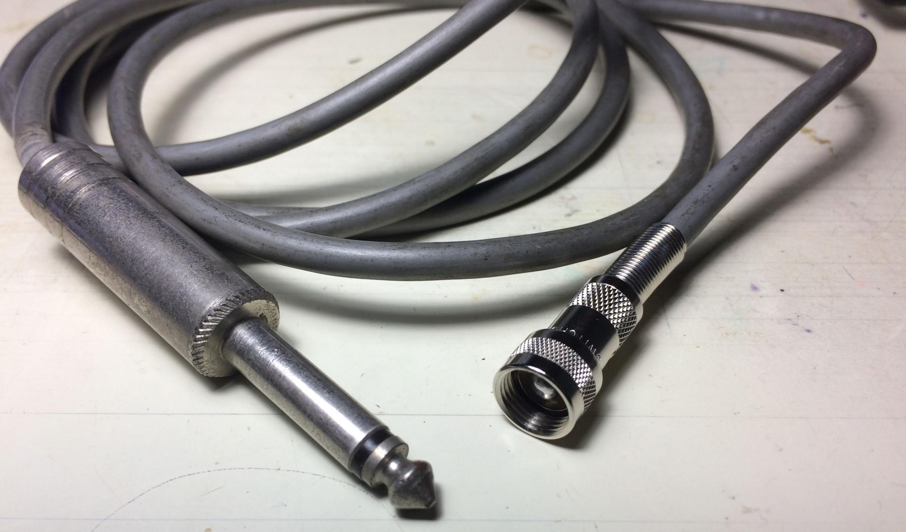 What qualities do you need from a guitar cable ?-dearmond-connector_8653-jpg