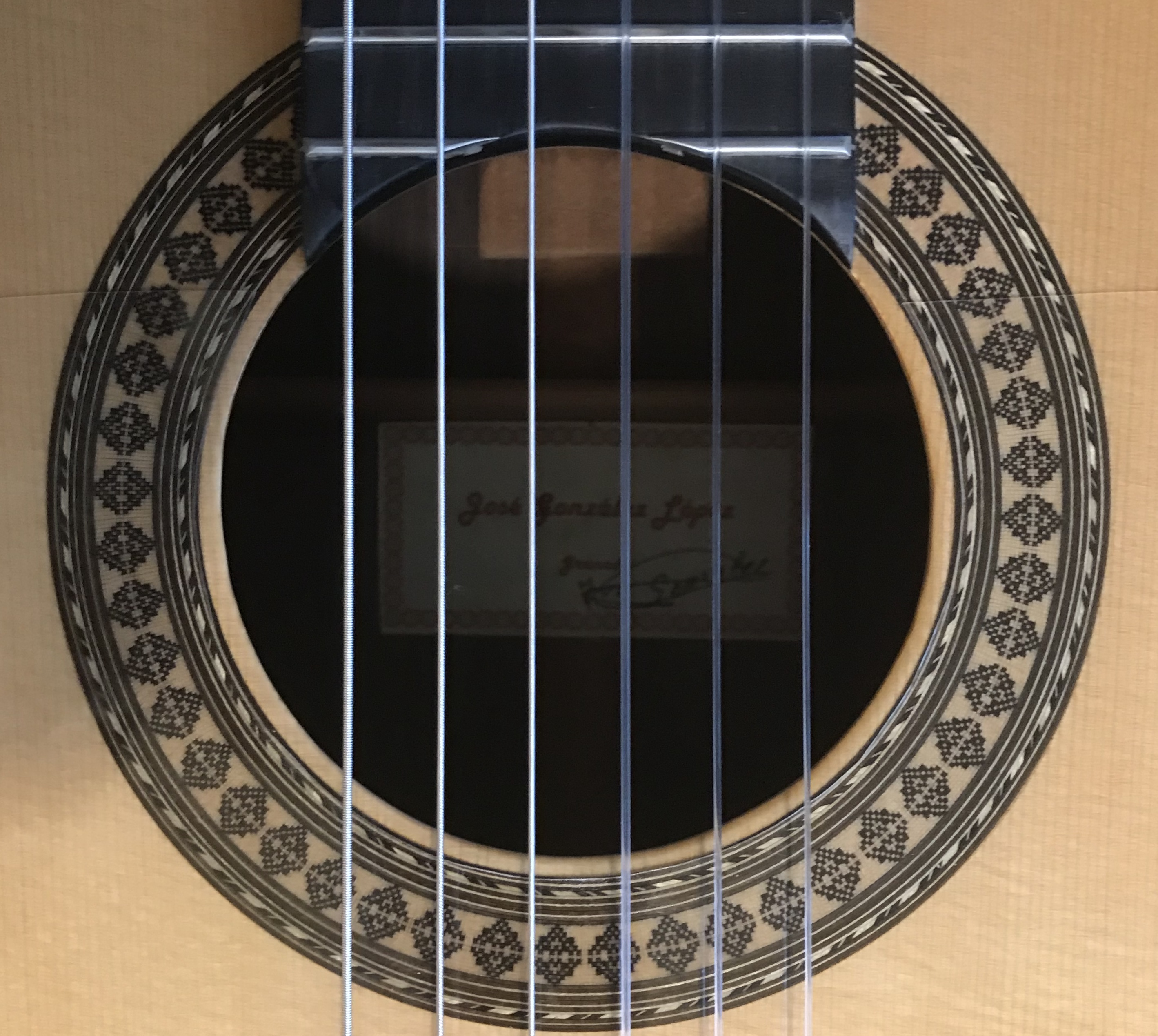 School Me on Classical Guitars-7ec3911f-ad4d-420b-84e0-bb99a5558999-jpeg