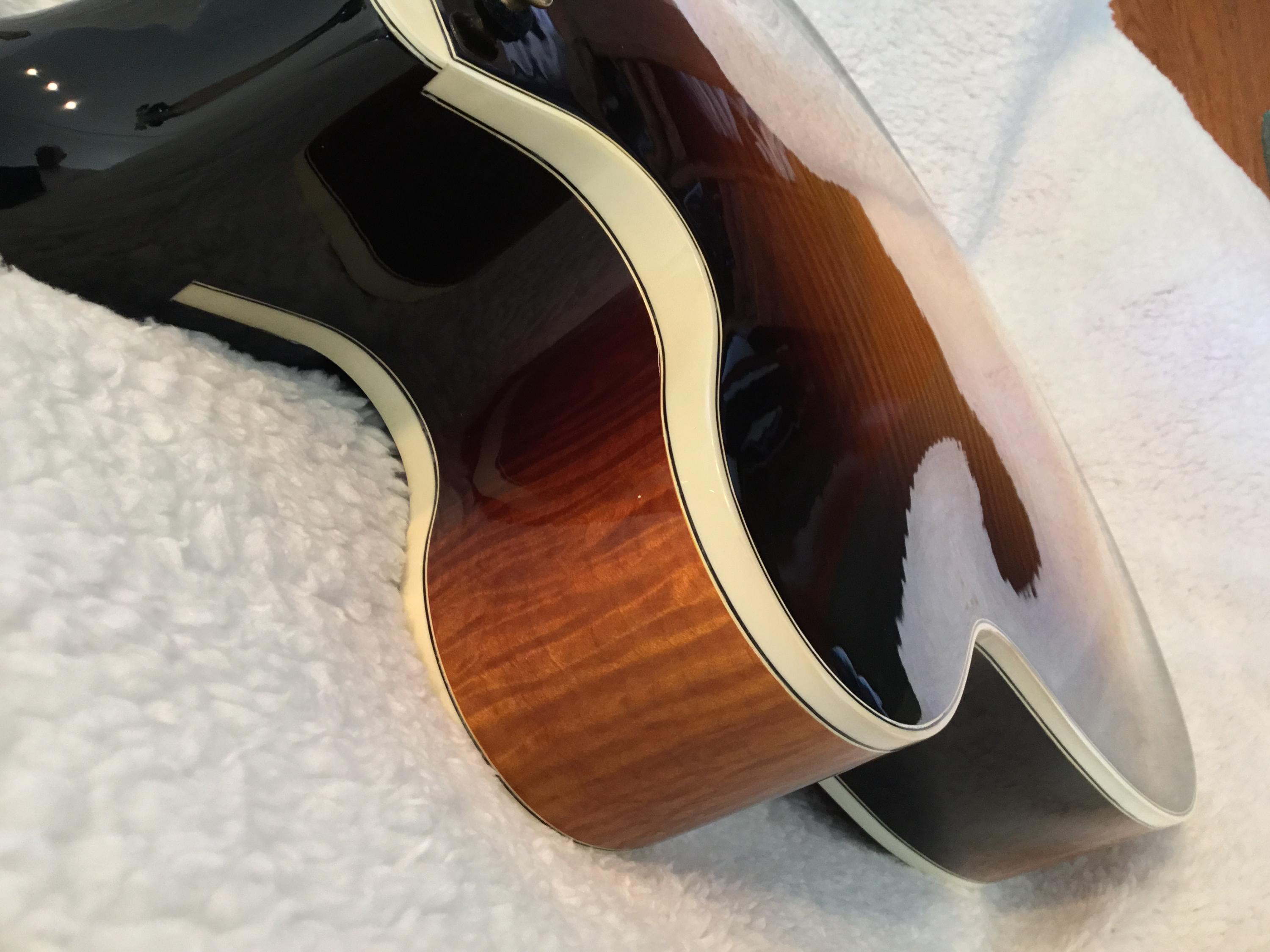 2002 Gibson Super 400CES-c3f30197-9ba2-4b05-94b6-859fd0a3d745-jpg