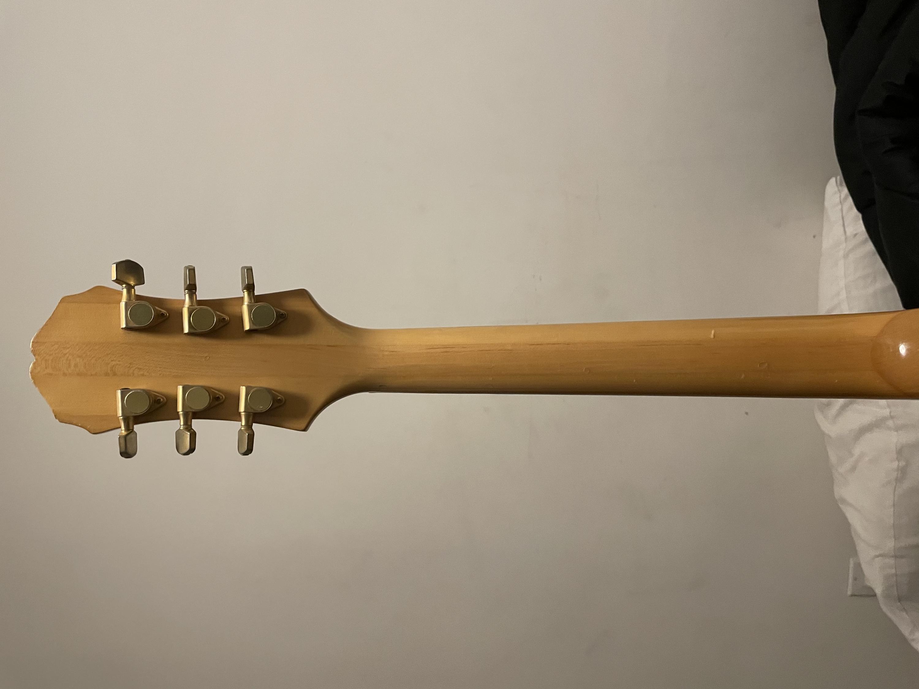 Epiphone Emperor info?-b5a63266-a2e4-4e94-9e33-7f1d117d6c76-jpg