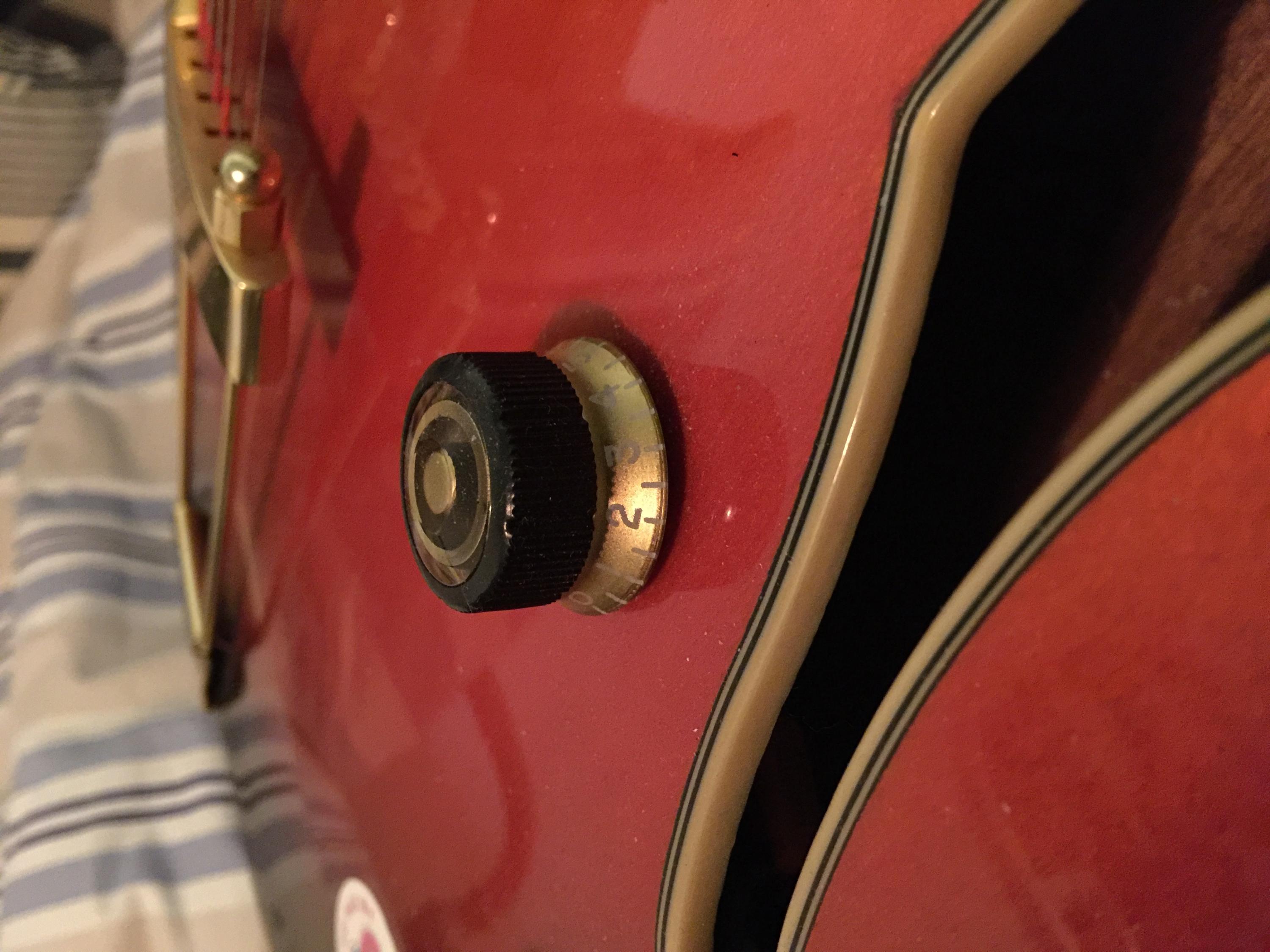 Gibson Witch Hat knobs - love them or hate them?-4cfc4101-3f76-4843-bab4-029400abfb52-jpg