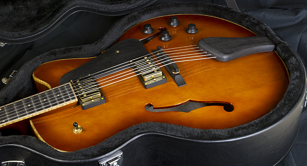 Ibanez SAS300 spruce top, fully hollow thinline-sj500-vls04-jpg
