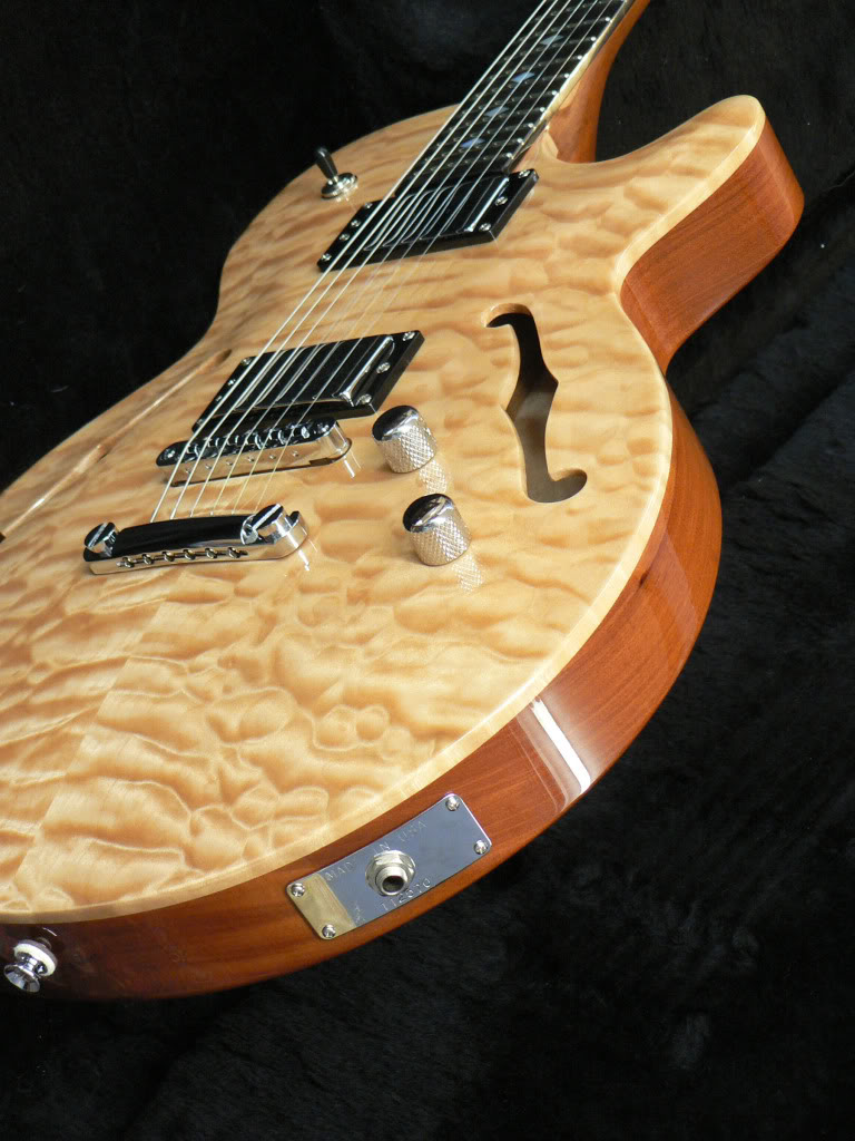 Is there a &acute;crisp&acute; semi hollow or hollow body guitar out there?-carvintopandoutputjackplate-jpg