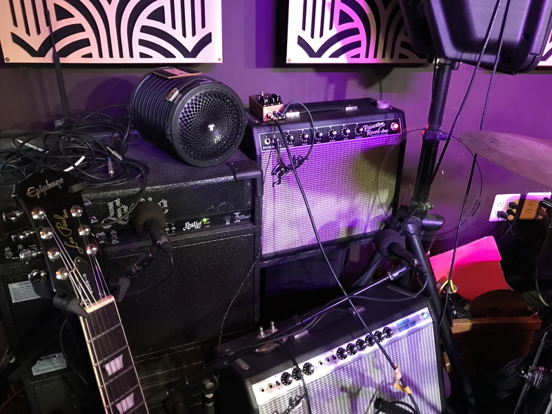 The Blooz Toob - the little Metro measures up &amp; more!-toob_on_leslie-jpg