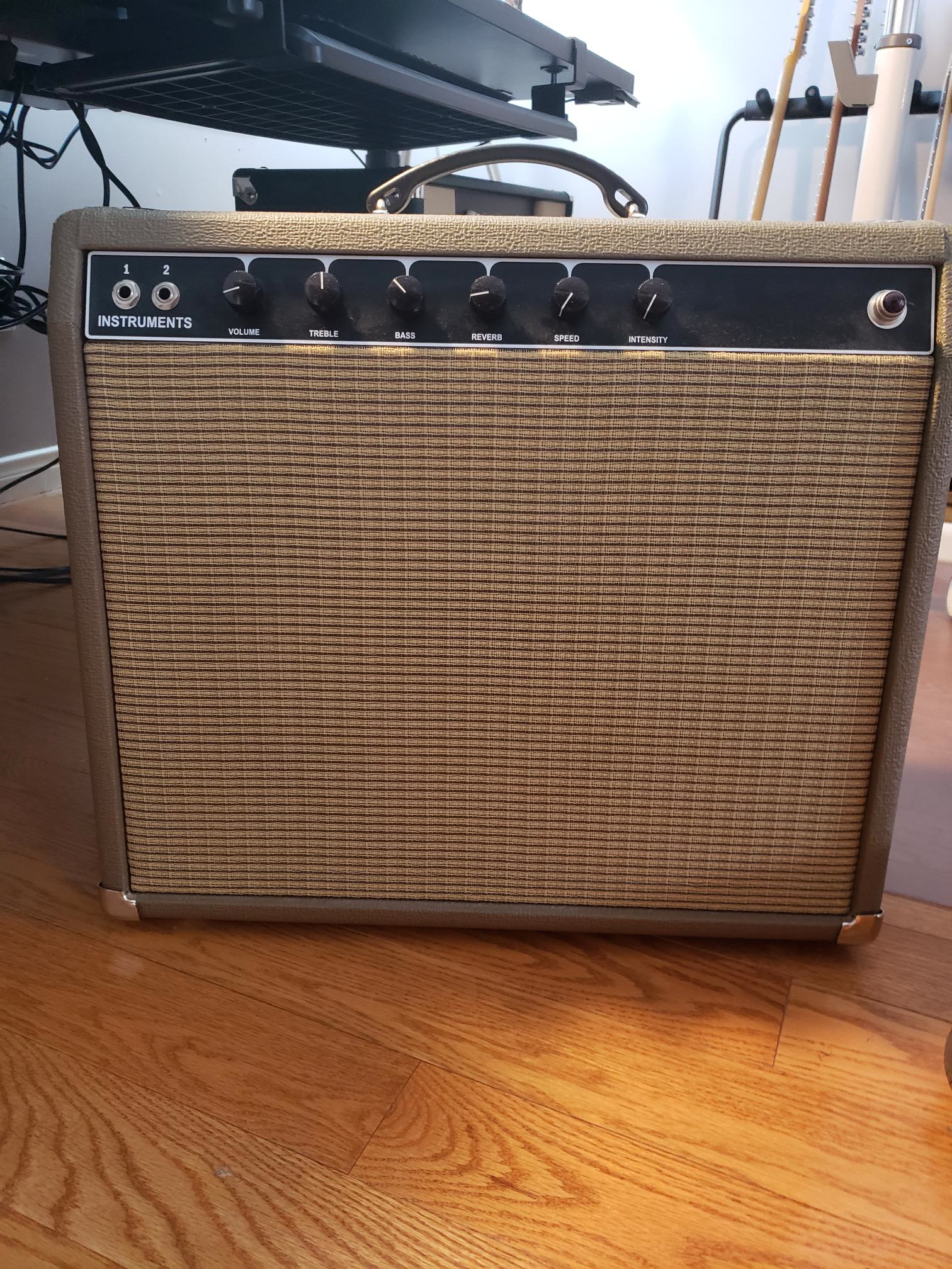Longbeard Lil Jake- REVIEW-brianluckhurst-fender-pr-front-jpg