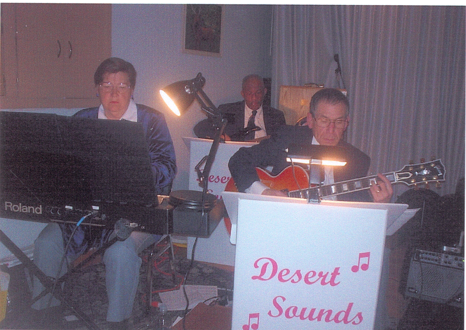 Combo Amp for Jazz Guitar-desert-sounds001-jpg