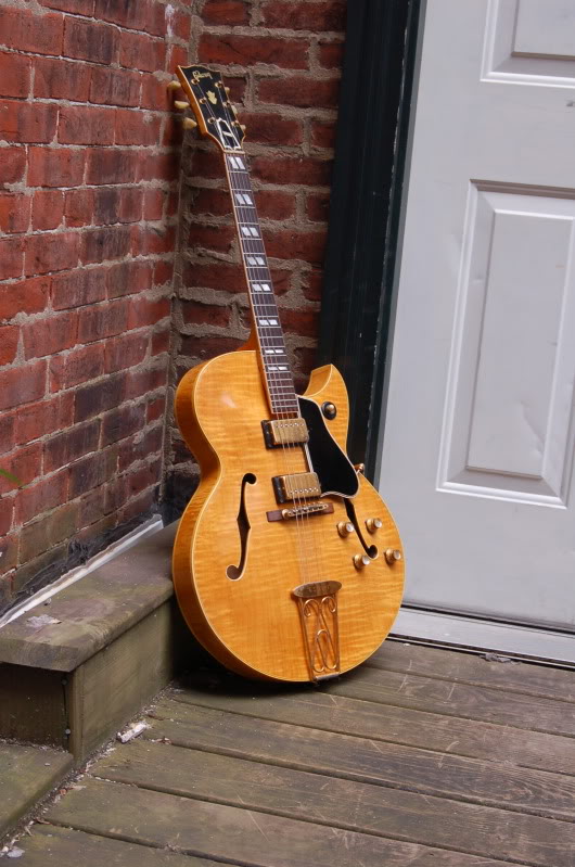 Vintage Gibson ES-350T-6c323b89-4bd4-4722-be90-8e32d12e186b-jpeg