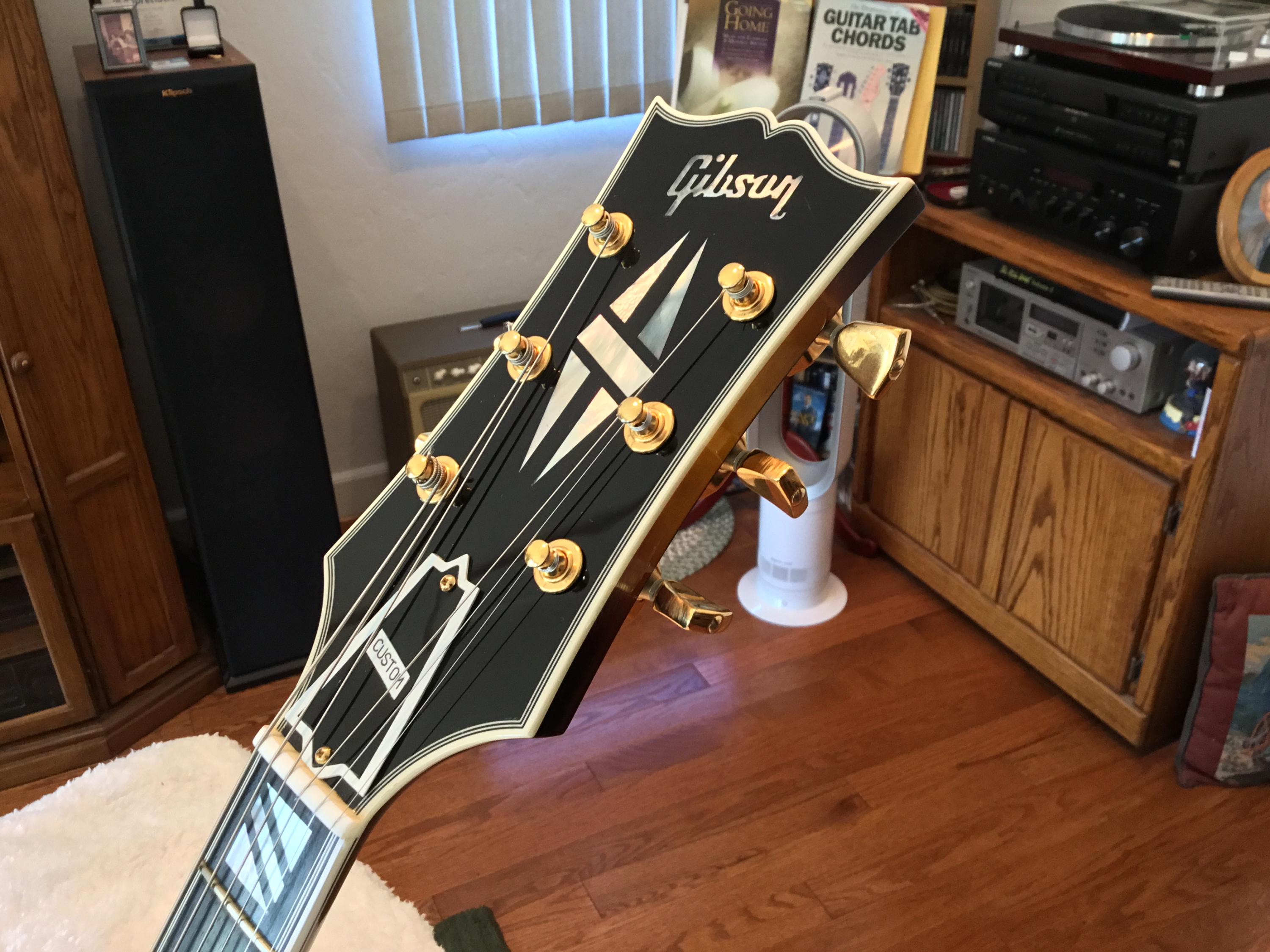 Another Broken headstock-3233bc9a-208a-459d-9086-e94f365f19f6-jpg