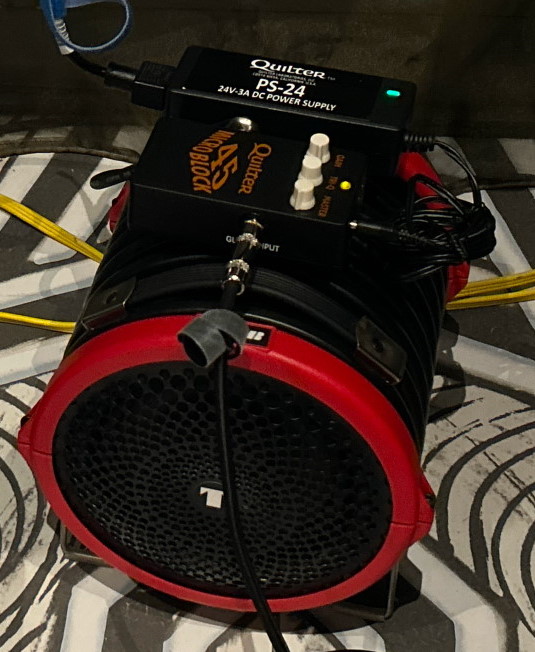 Yes you can - a big gig with a Toob Metro and a Microblock!-mb_on_metro-jpg
