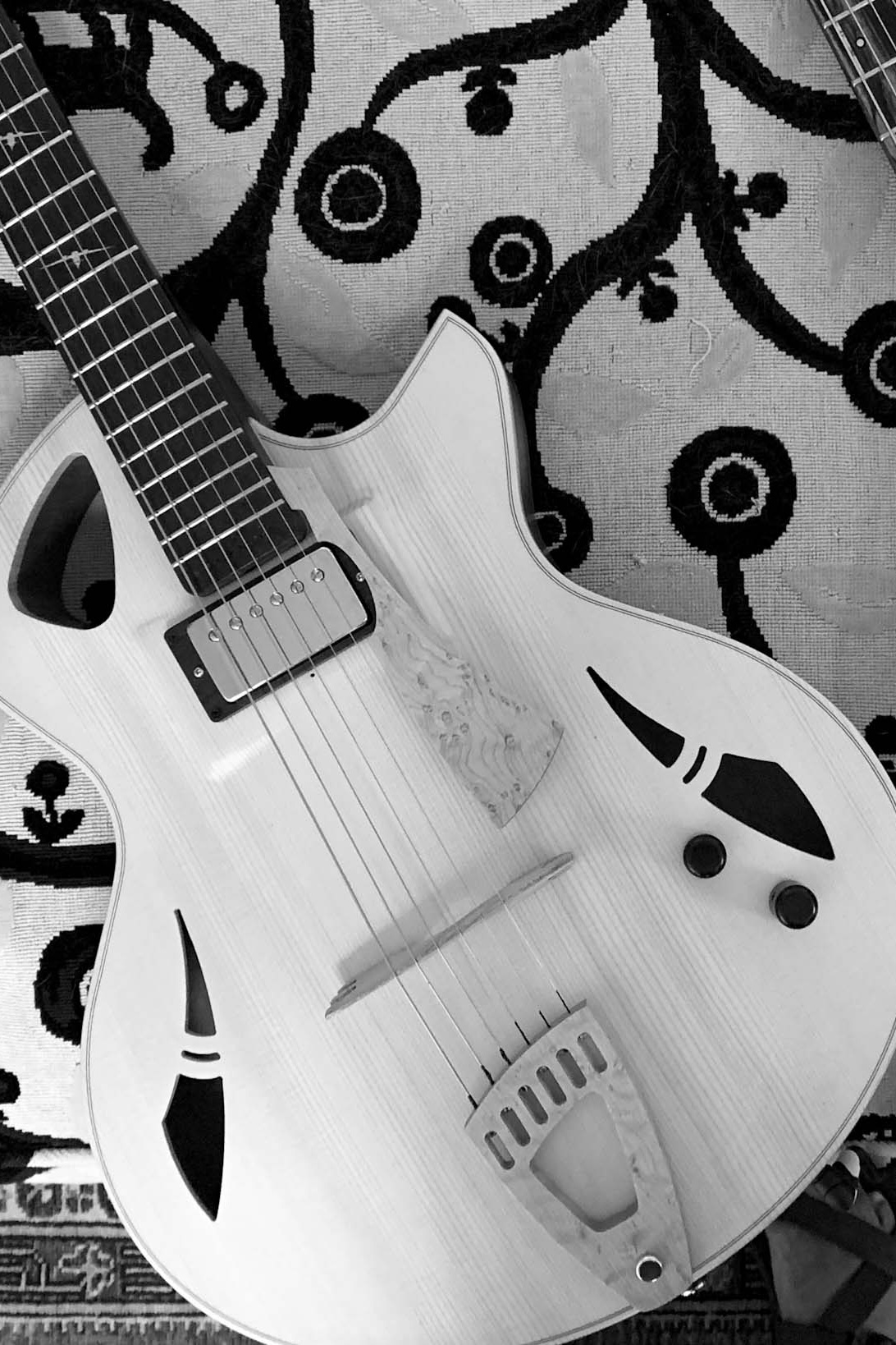 A nice example of a Murray Kuun guitar in action-670ce669-b72e-4550-8b1c-c110bf813846-jpeg