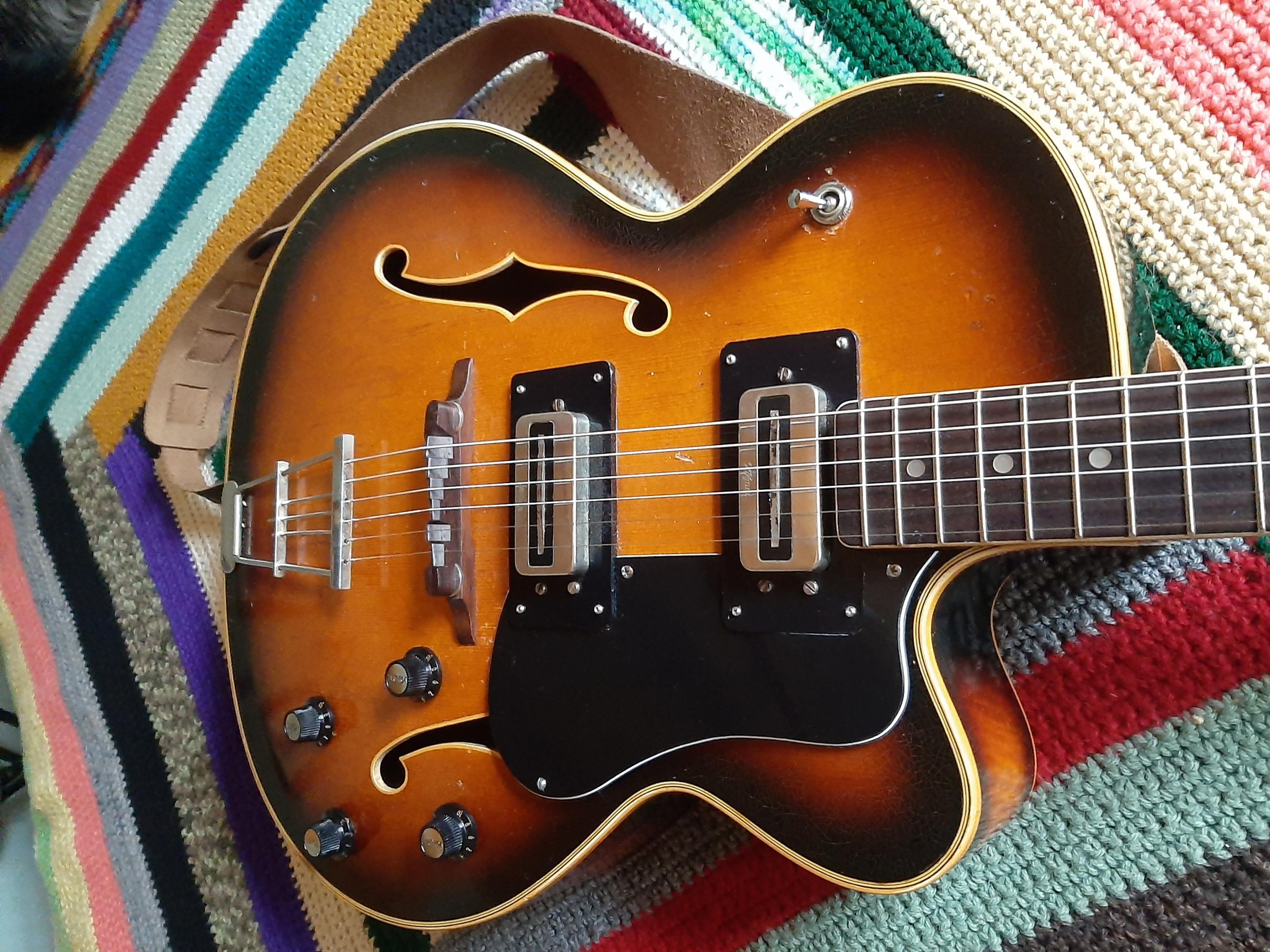 A Hofner Thread-20230202_134017-jpg