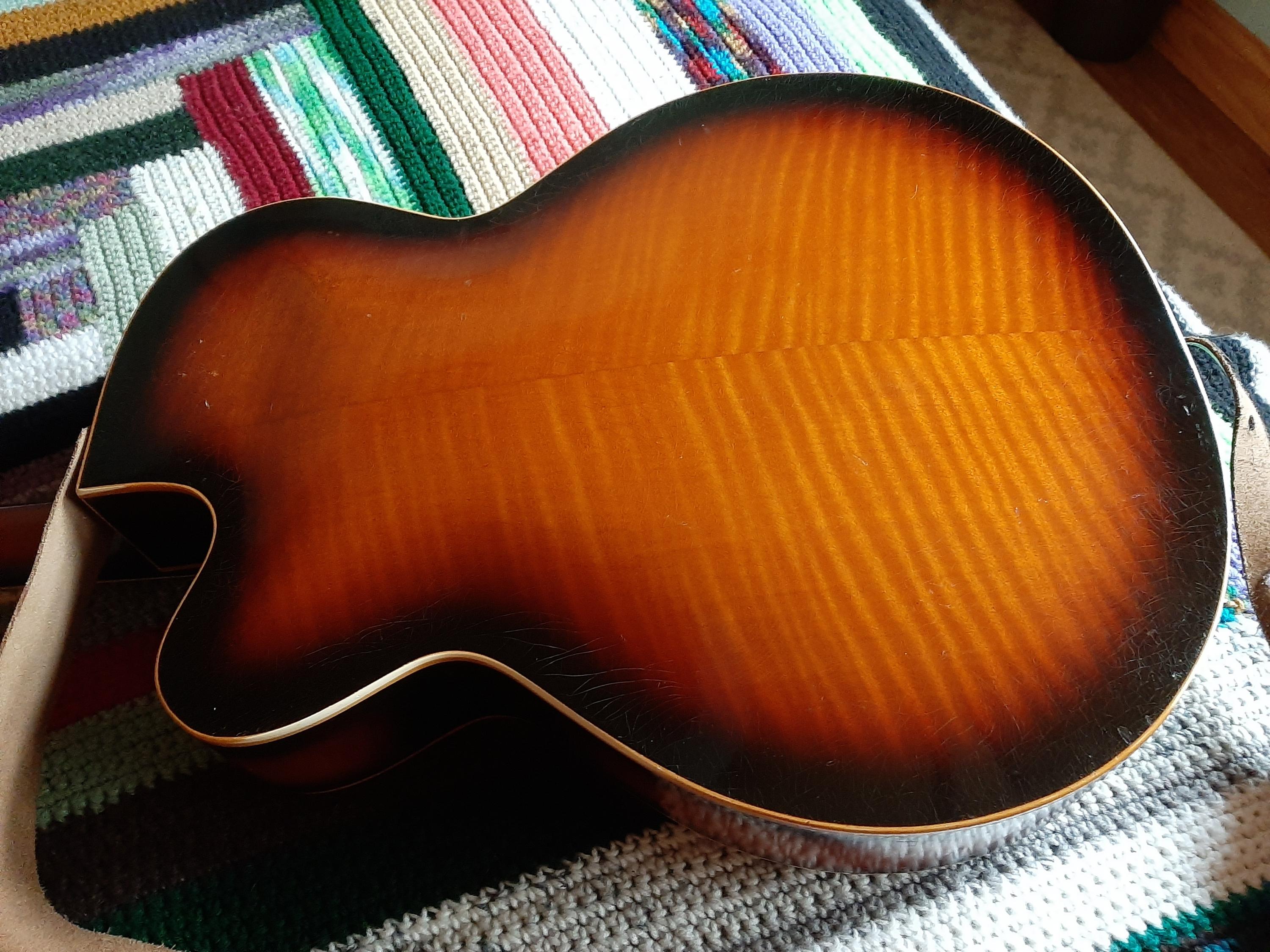 A Hofner Thread-20230202_134247-jpg