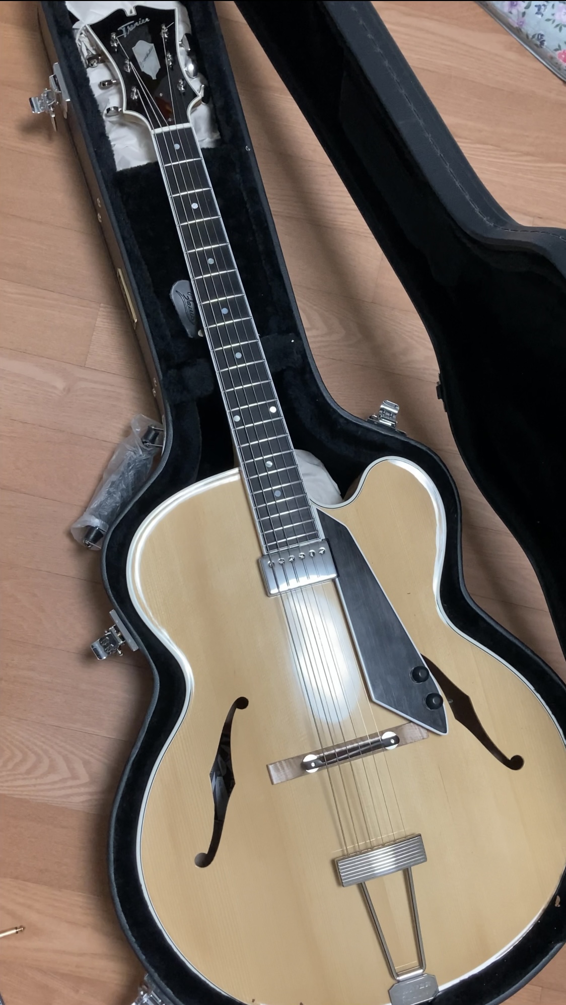 Trenier Broadway custom-2ffd2373-0b4c-4ac7-837c-afbb58c8b672-jpeg