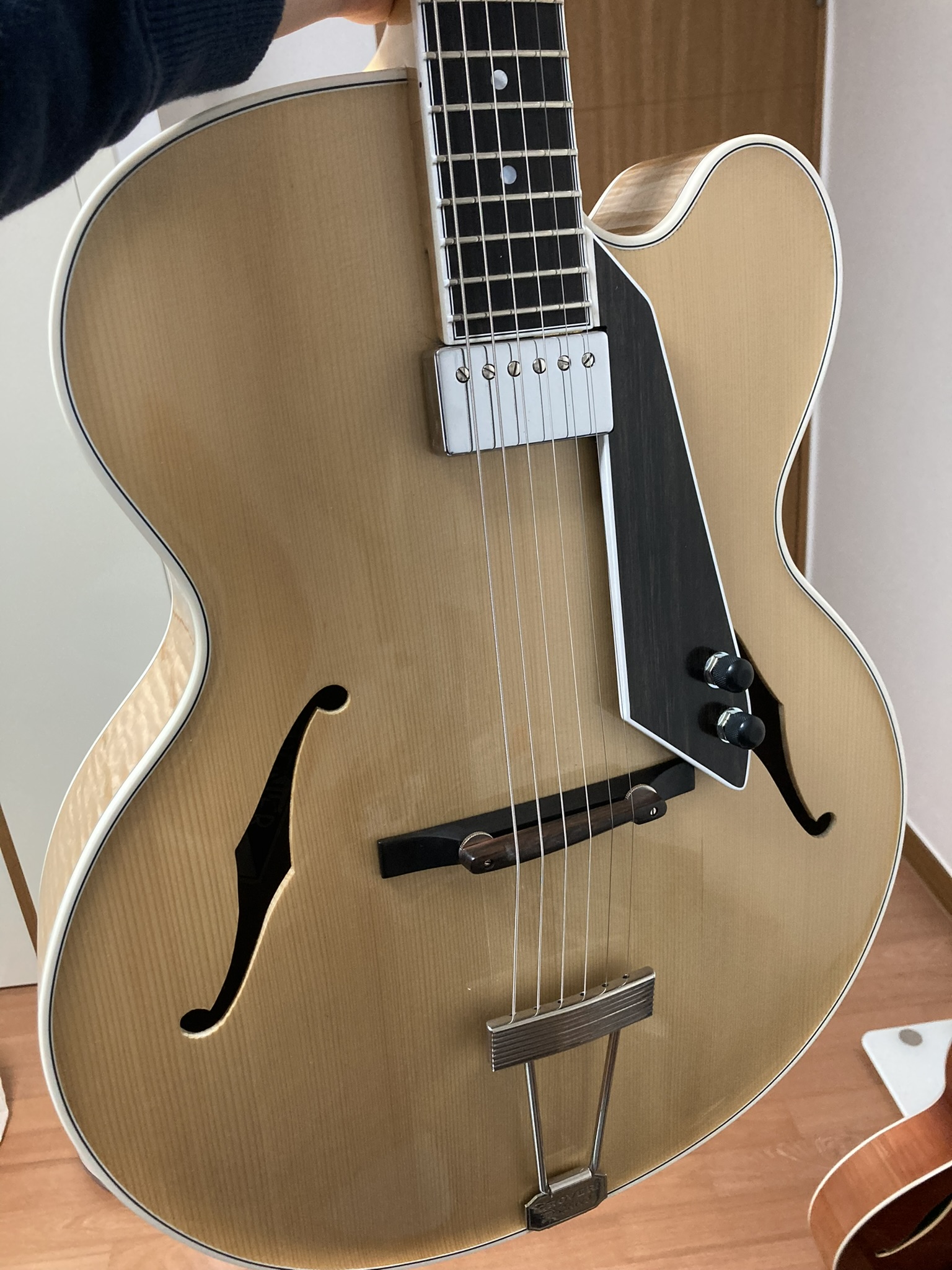 Trenier Broadway custom-930edd0b-b19c-4570-b083-96ecabecf9be-jpeg