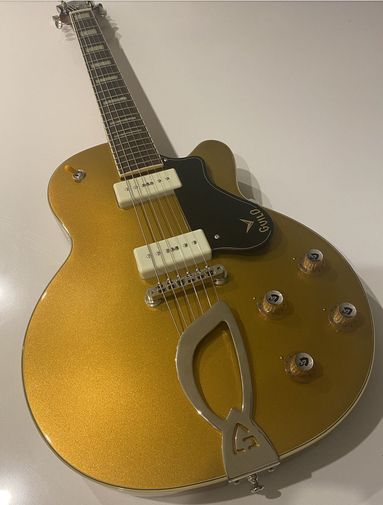 Guild M-75 Aristocrat-screenshot-2023-02-27-8-40-12-pm-png