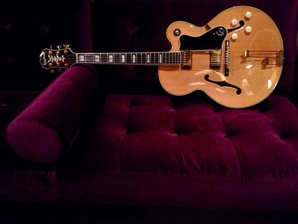 Epiphone Elitist Broadway-10885476_10205263368731581_3225746641026553617_n-jpg