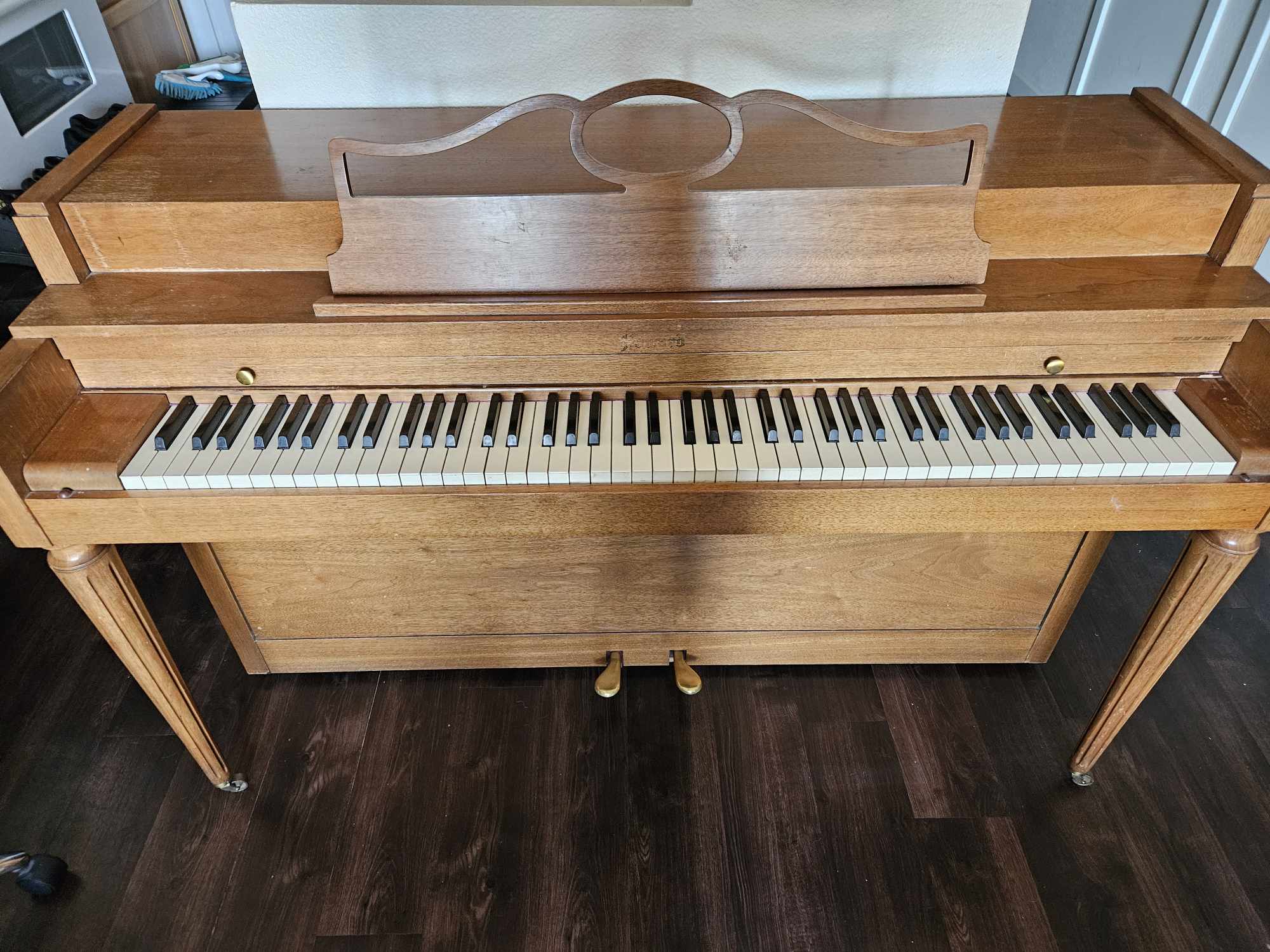 I got a piano woohoo-att-twzuypbvbgiw75mrr47fgu2itagfjtvmgpk8w0yctiu-jpg