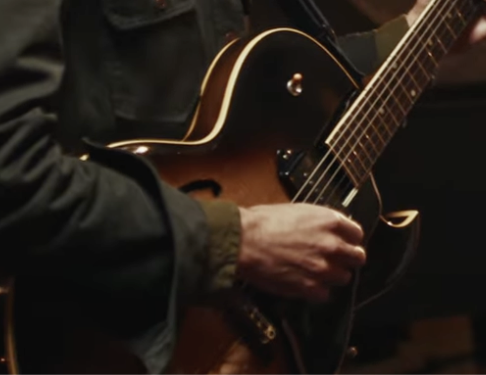 NEW Julian Lage-screenshot-2025-11-11-19-52-16-png