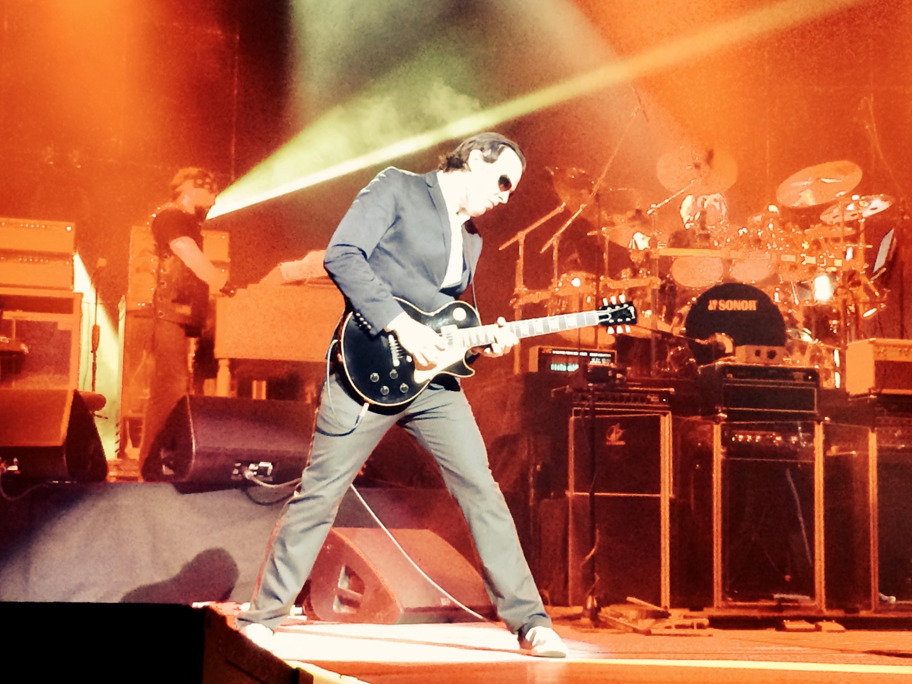 Oz Noy &amp; Joe Bonamassa play Coltrane's "Equinox"-img_4121-jpg
