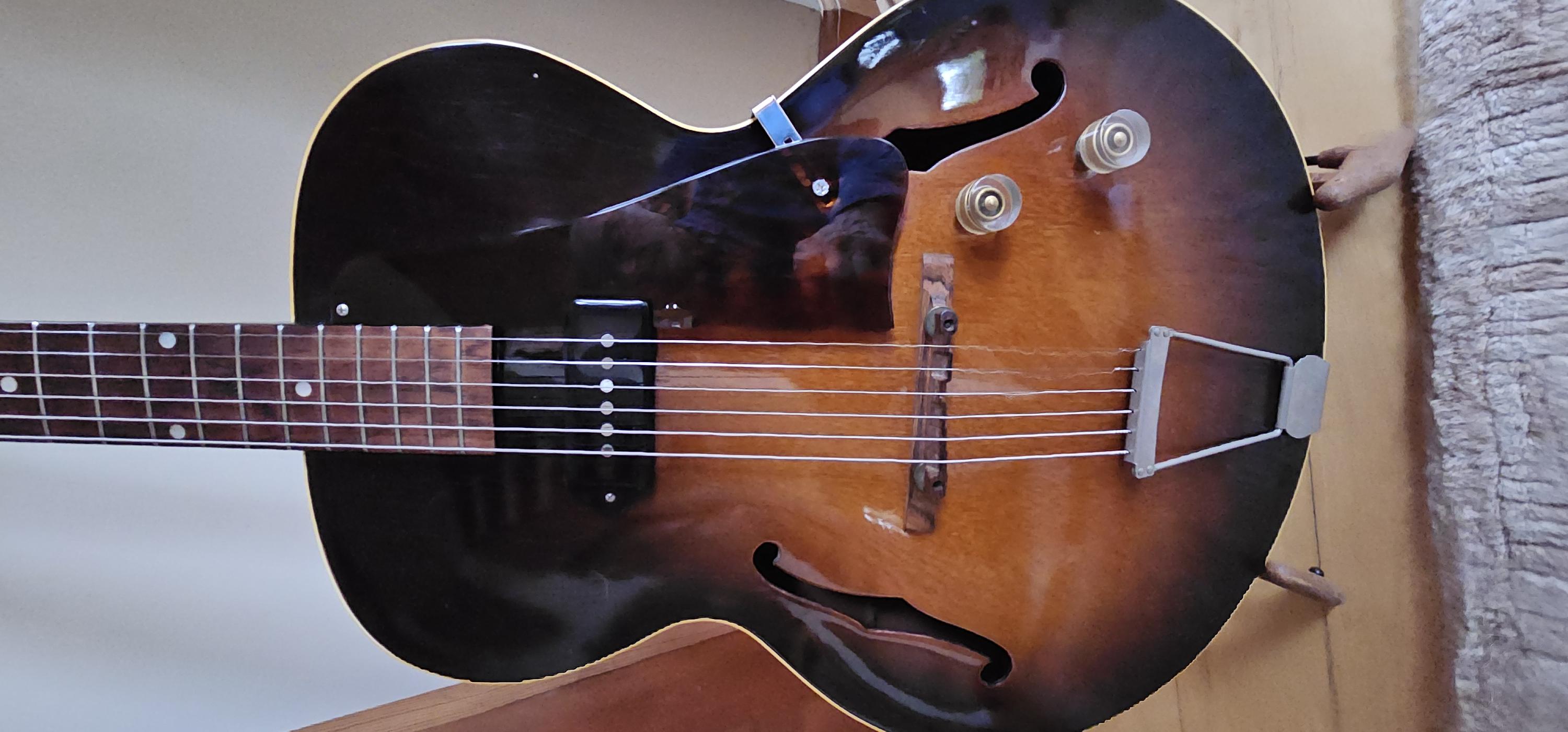 Gibson ES-125 1946-1949-20240226_161459-jpg