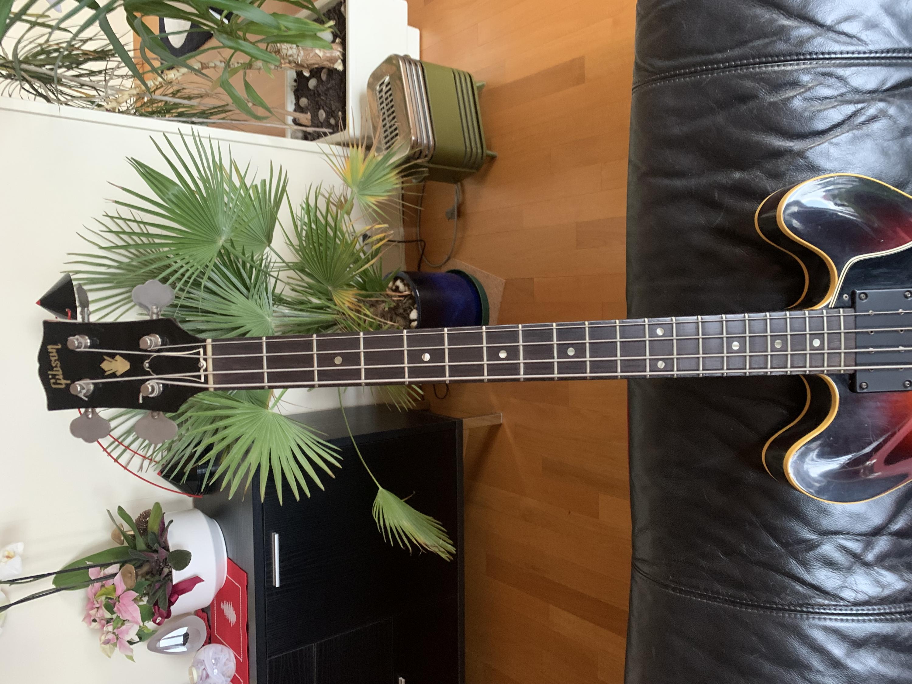 Used Gibson EB-2 Semi Acoustic bass guitar for sale. Price: NOK 45 000-img_1117-kopi-jpg