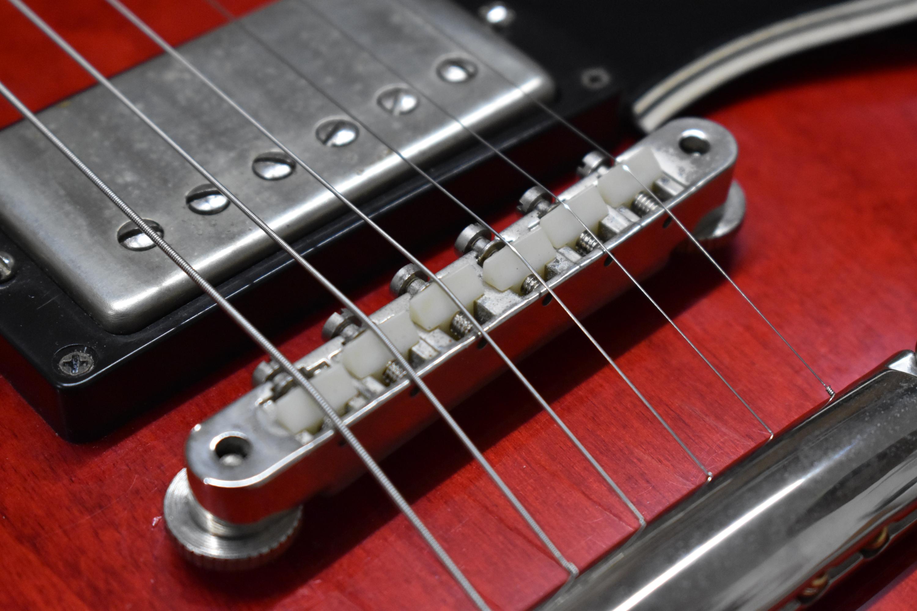 Gibson ES-335 '63 reissue (50th anniversary model in cherry red) UK-dsc_0859-jpg