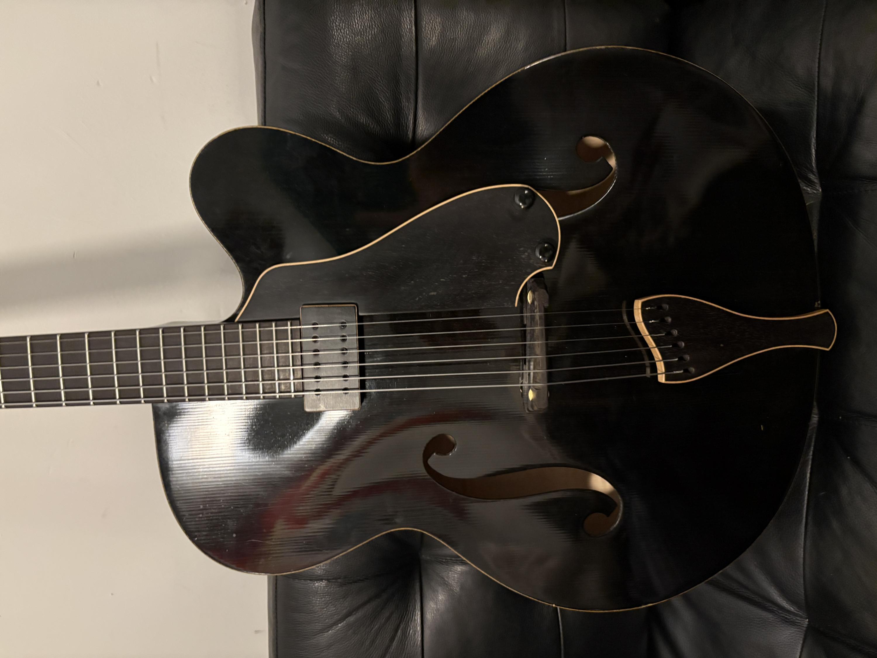 00 - 2010 Moffa Maestro Virtuoso Archtop Black Finish with OHSC-img_9491-jpg