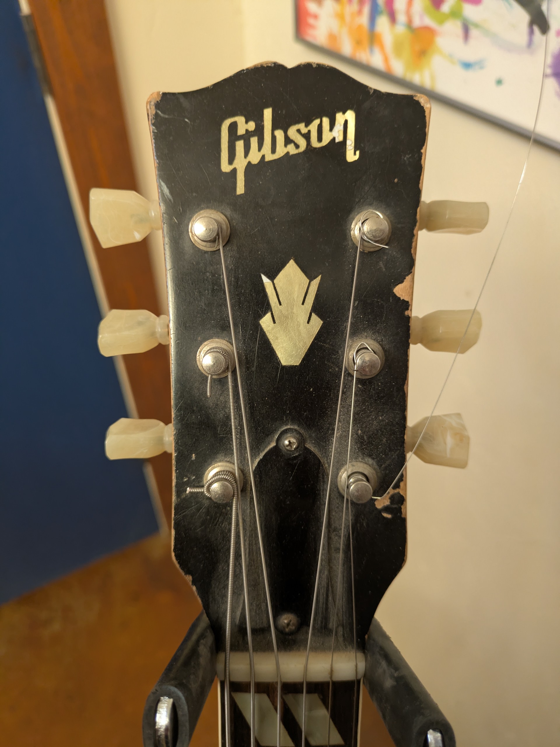 1949 Gibson L-4 archtop. Players grade-pxl_20251111_232322157-jpg