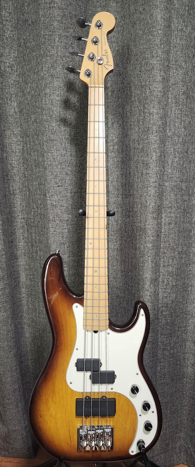 Fender American Deluxe Precision Bass (Upgraded)-4a713e2a-11e4-4eb7-9a85-bcfeadb15535-jpg