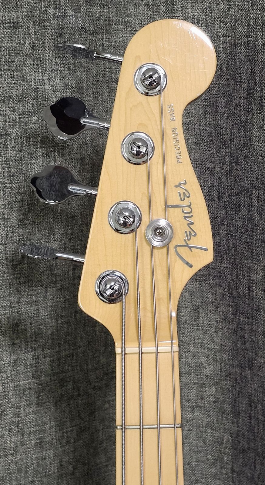 Fender American Deluxe Precision Bass (Upgraded)-df2a59fc-4e7b-476f-9406-28f8248aabe0-jpg