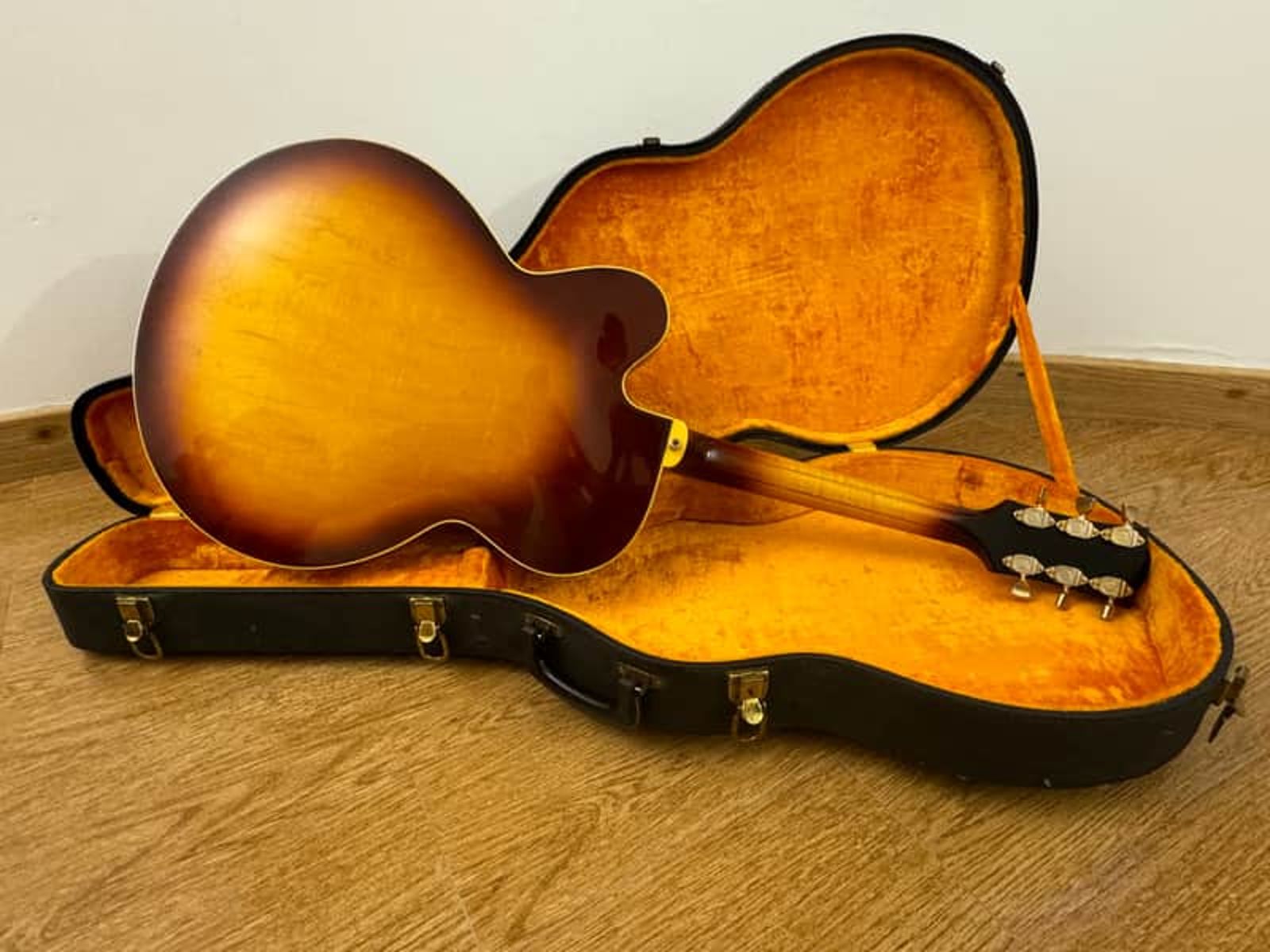 REDUCED: '69 Gibson Byrdland Iced Tea Sunburst-49a5dbfd-5833-4b47-9327-24e758e55898-jpg