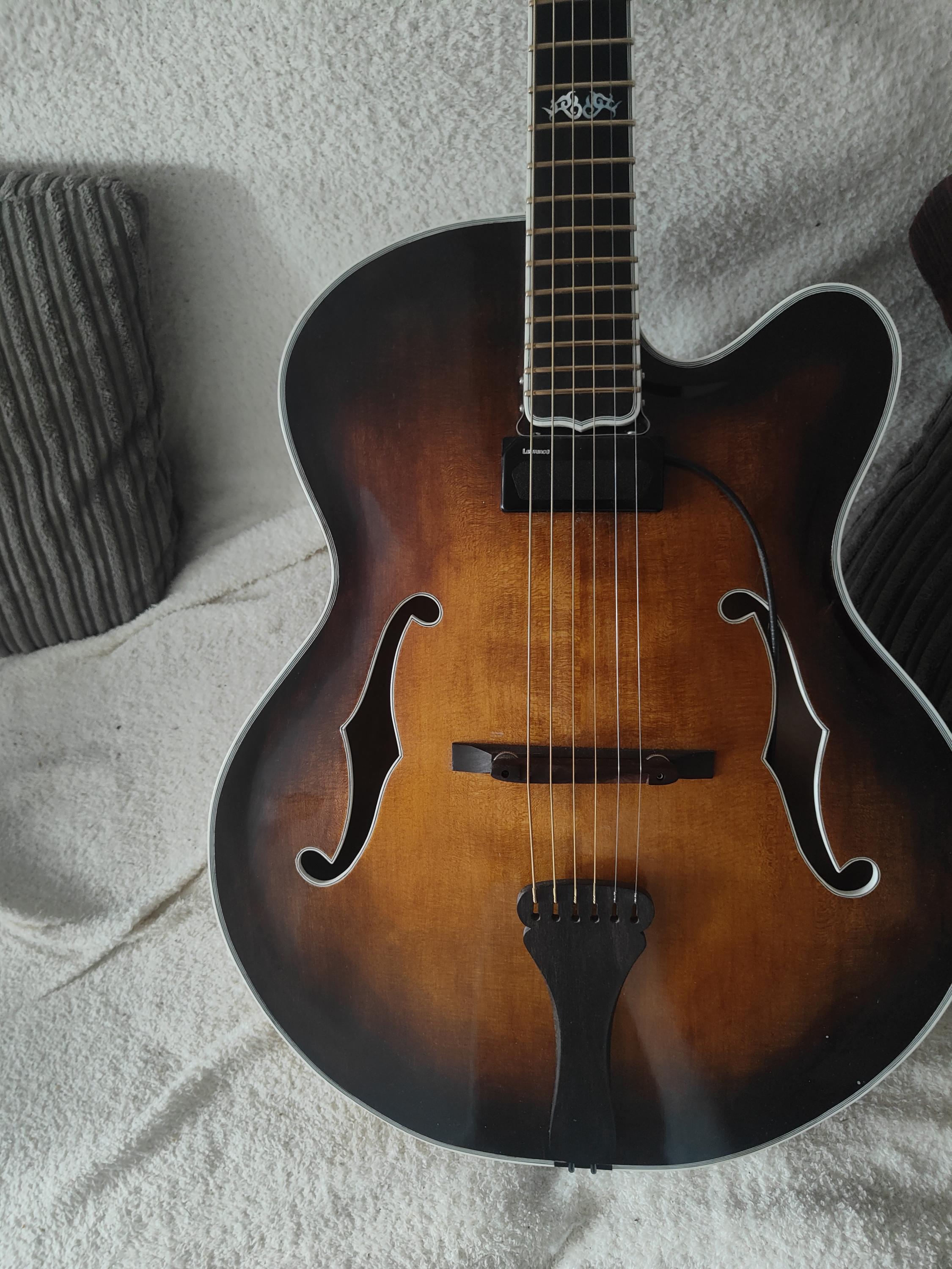 Rialto Bandmaster Archtop Guitar-img20260313141728-jpg