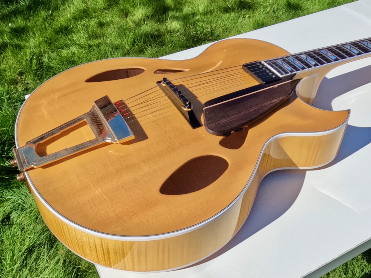 Theo Scharpach OpusG Acoustic Archtop - located in EU-scharpach-opusg-10-jpeg