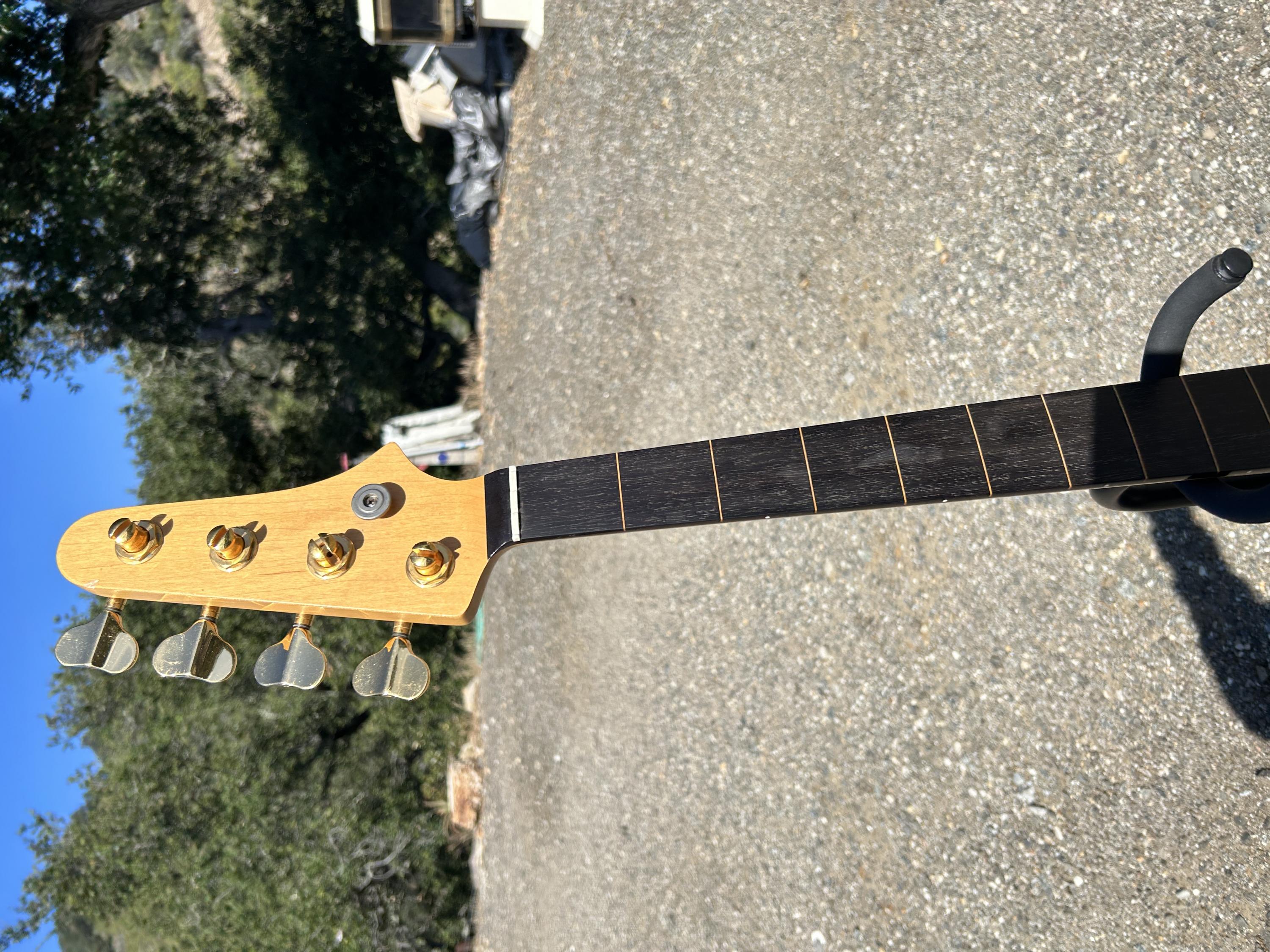 Fretless J bass neck and extras-img-1815-jpg