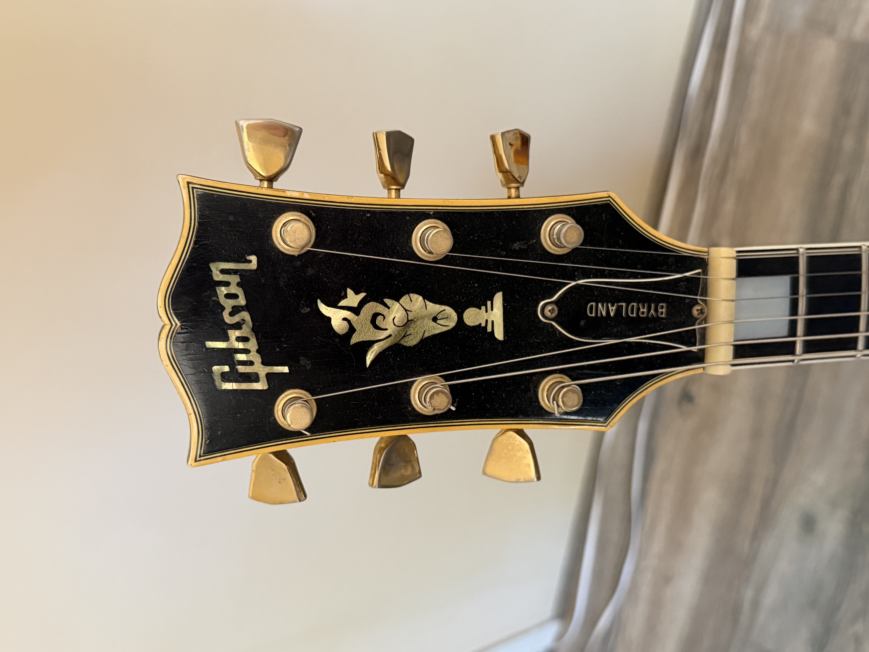 1969 Gibson Byrdland Sunburst Price Drop!-byrd-headstock-jpg