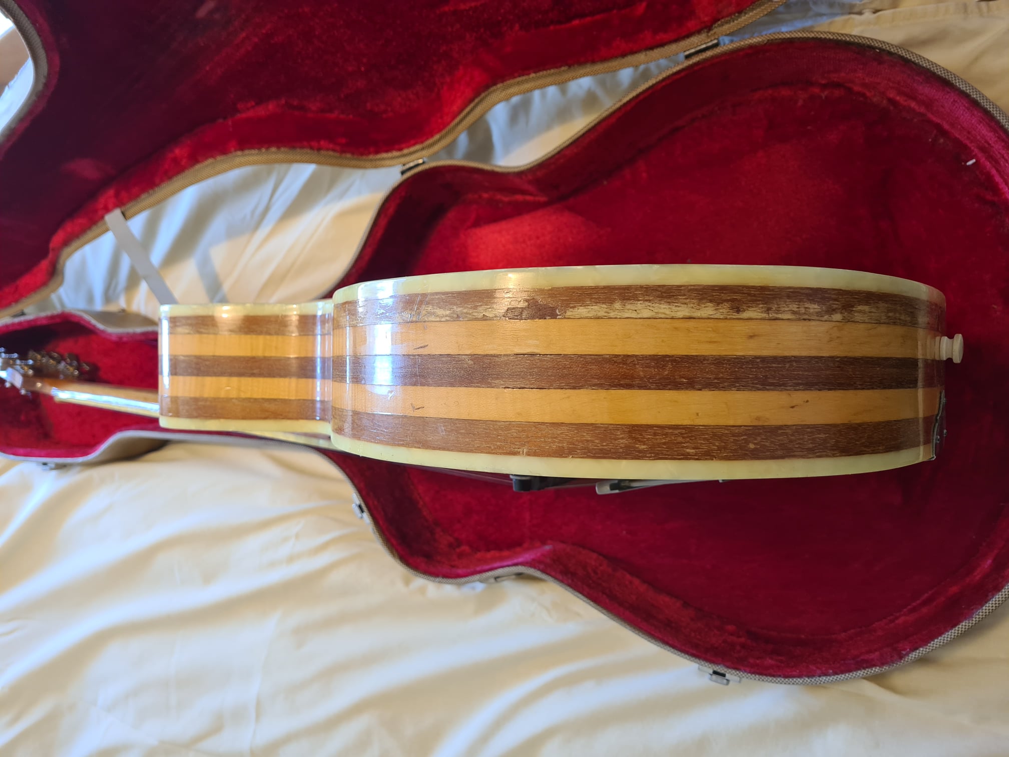 Time to move this guitar on - Huttl "Opus 59"-492539075_10236372247636902_6744869643584683454_n-jpg