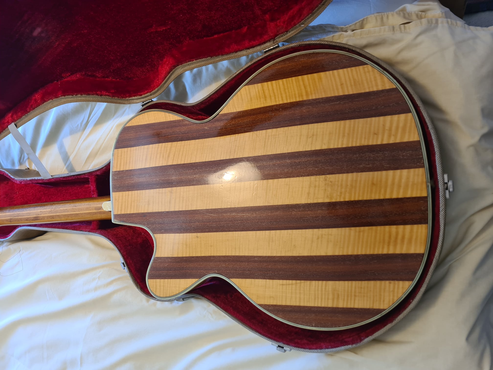 Time to move this guitar on - Huttl "Opus 59"-491832450_10236372242956785_2725522458490014918_n-jpg